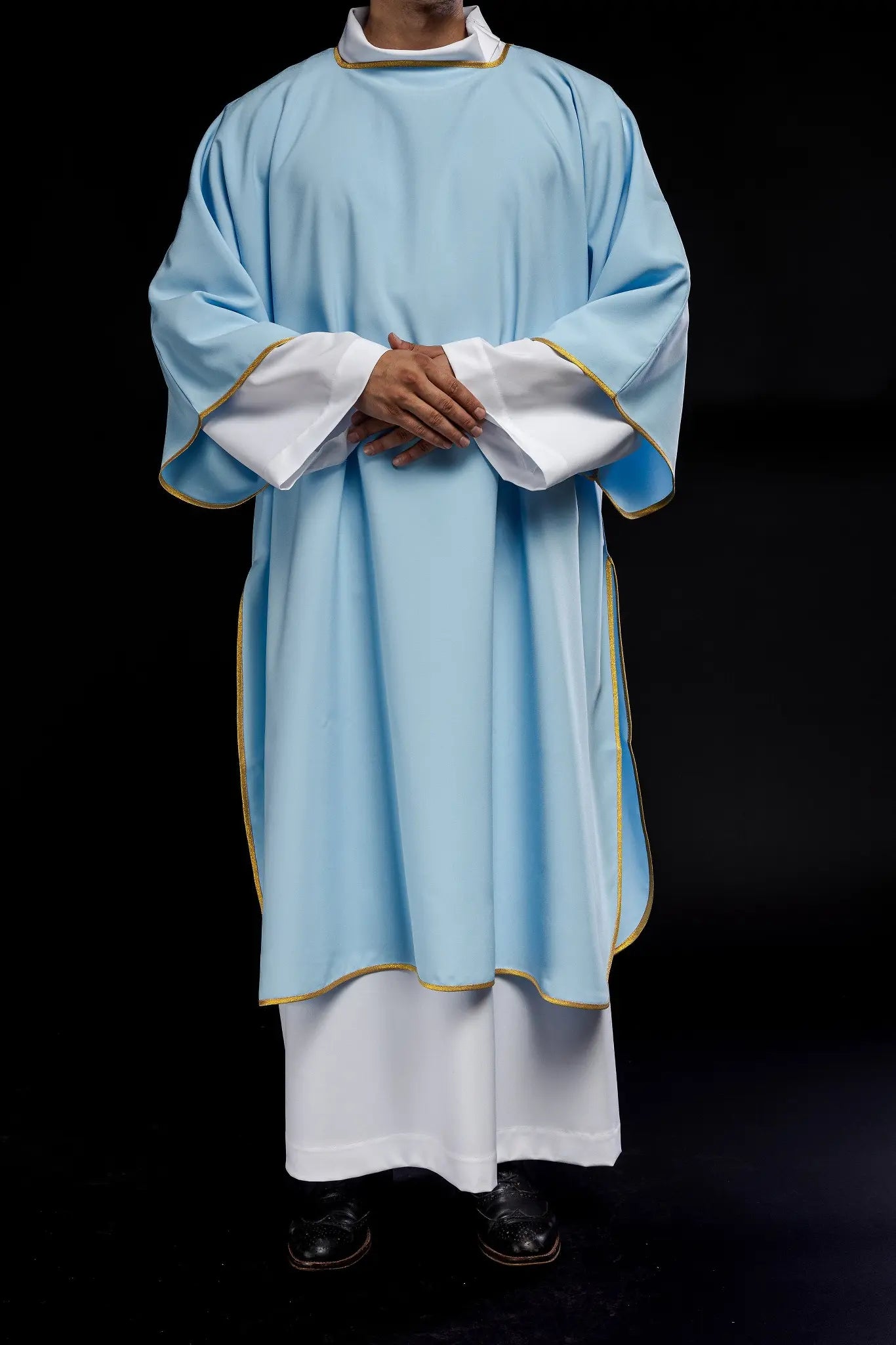 Smooth dalmatics with gold trim blue