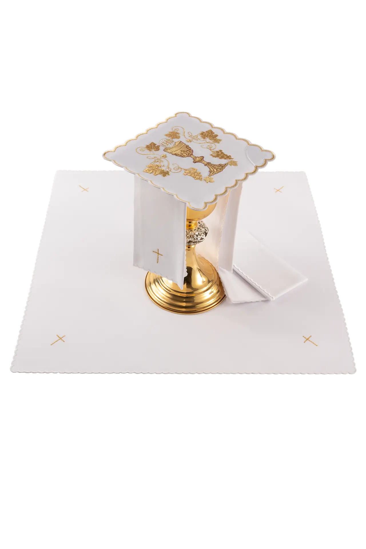 Embroidered chalice linens set with chalice motif