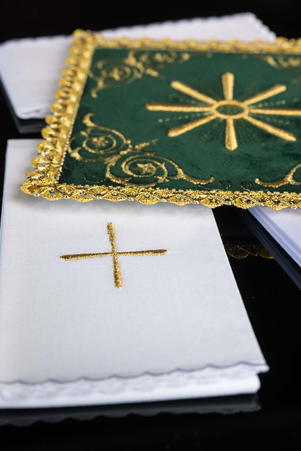 Embroidered chalice linens set green velvet