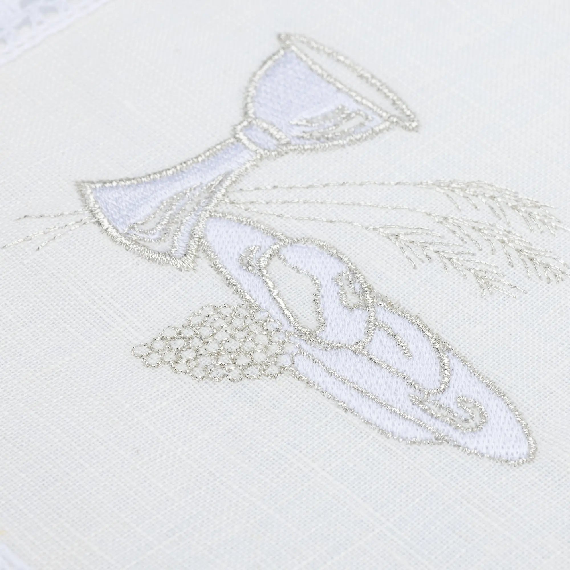 Linen chalice set with eucharistic embroidery white