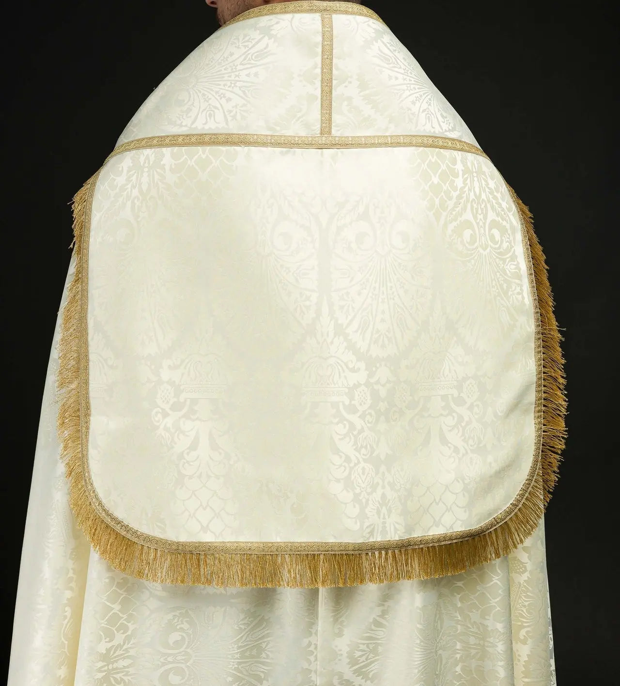 Jacquard Roman cope plain Ecru