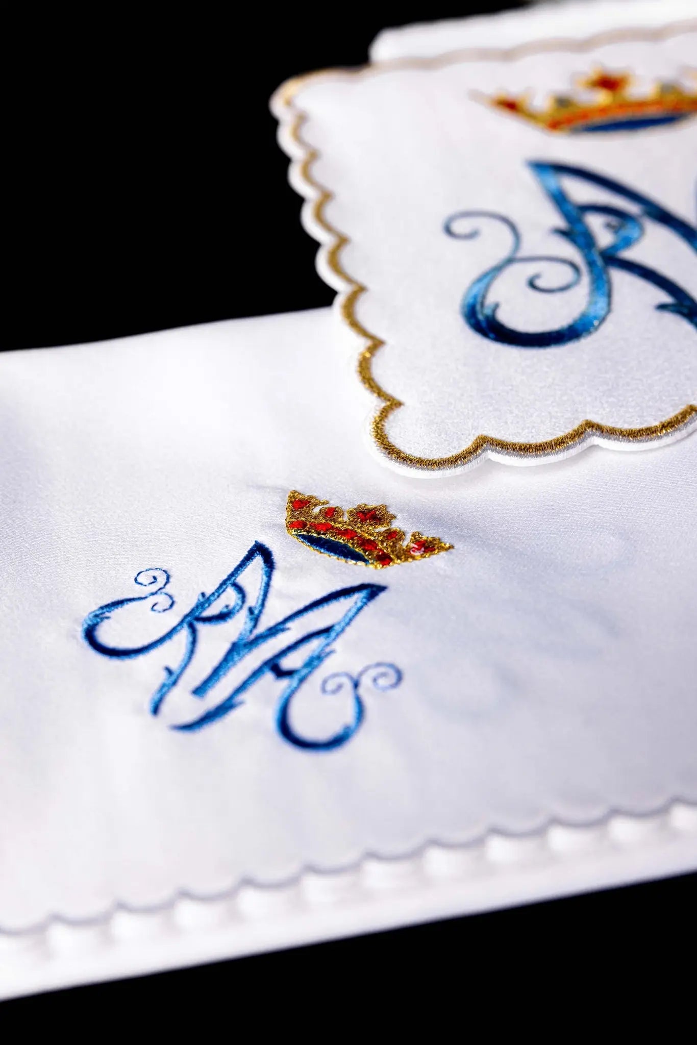 Marian chalice linen