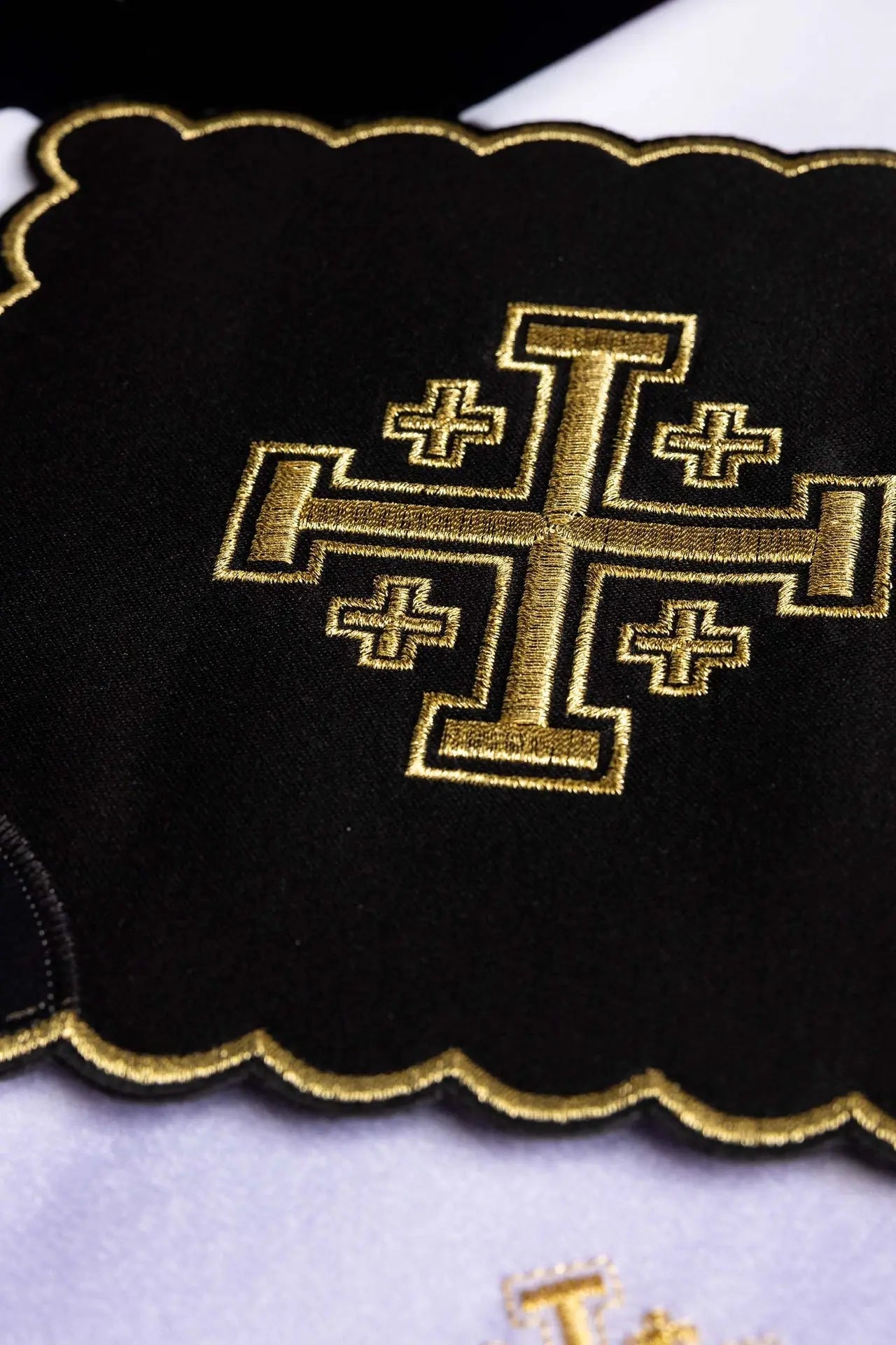 Chalice Linen Set with Jerusalem Cross Embroidery