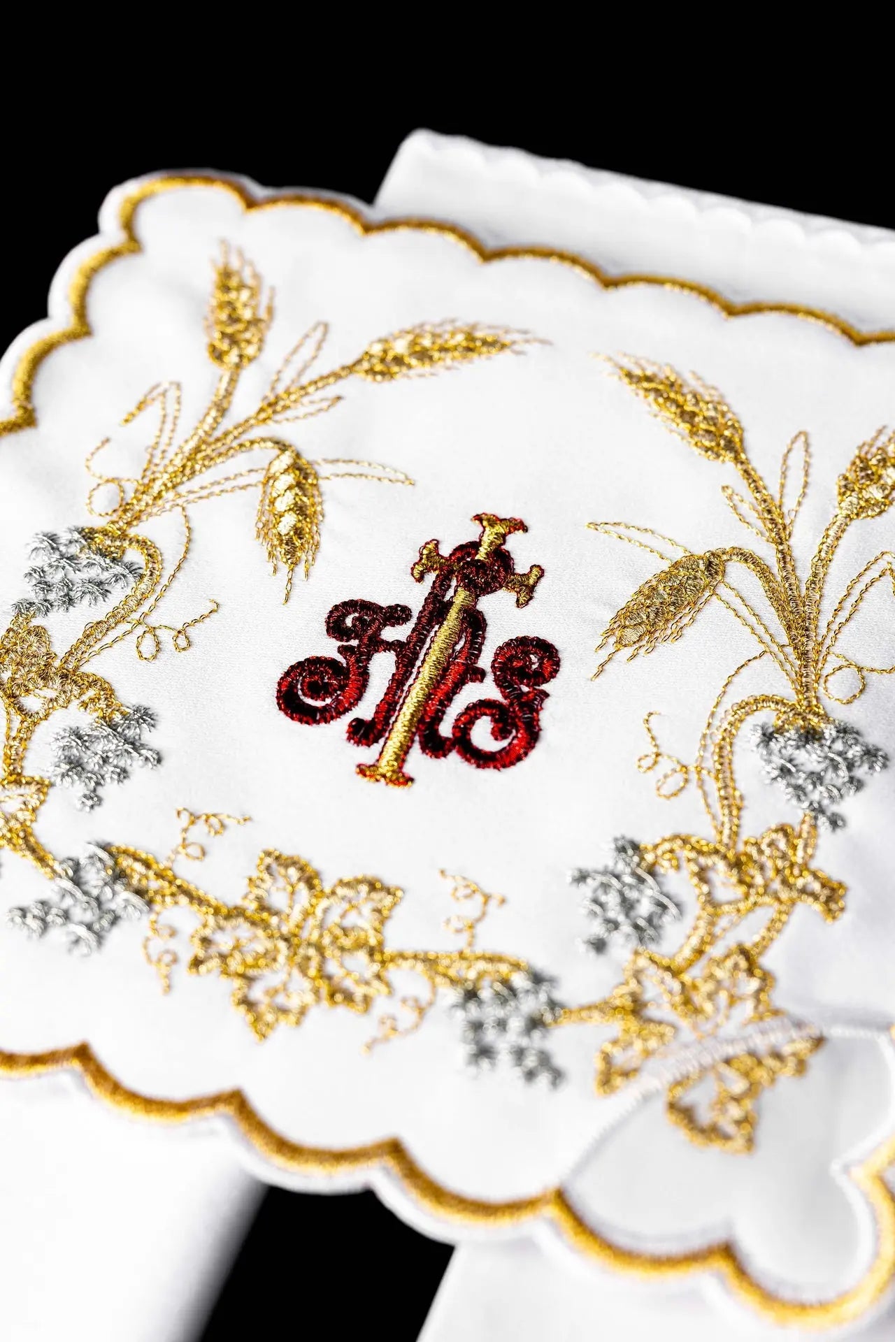 Richly decorated chalice linen with IHS embroidery and ears