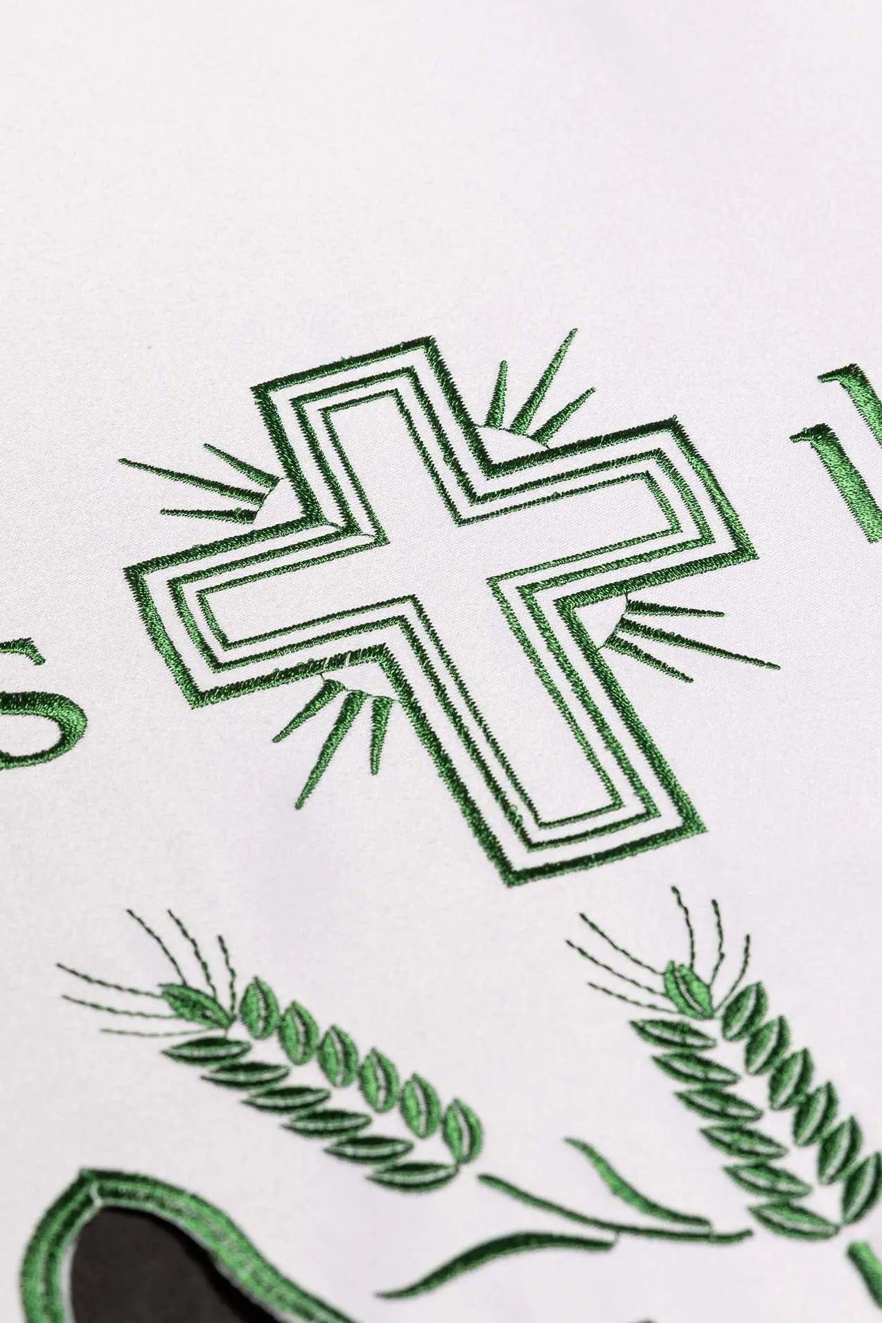 Altar tablecloth with crosses front embroidery
