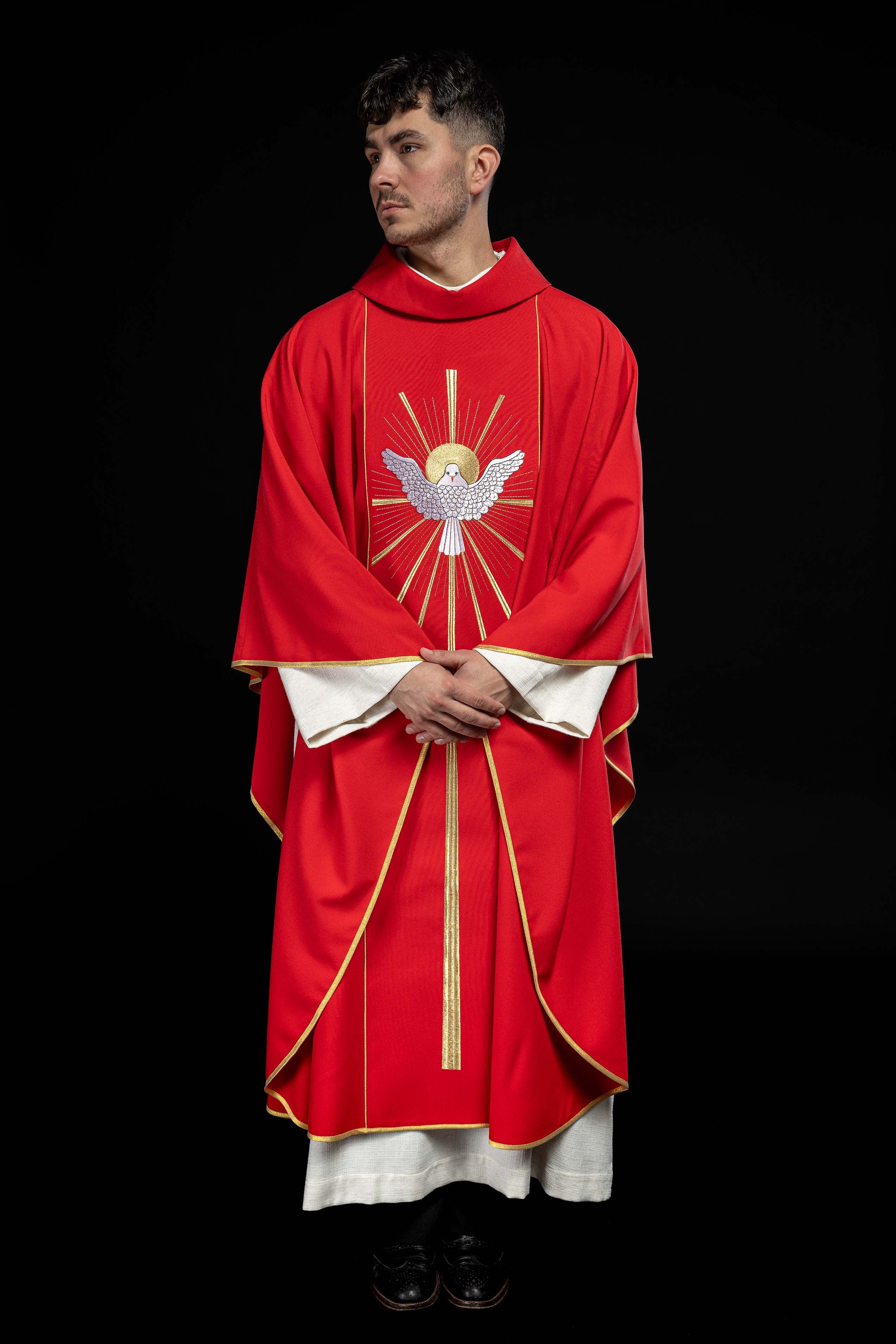 Embroidered chasuble with the Holy Spirit in red