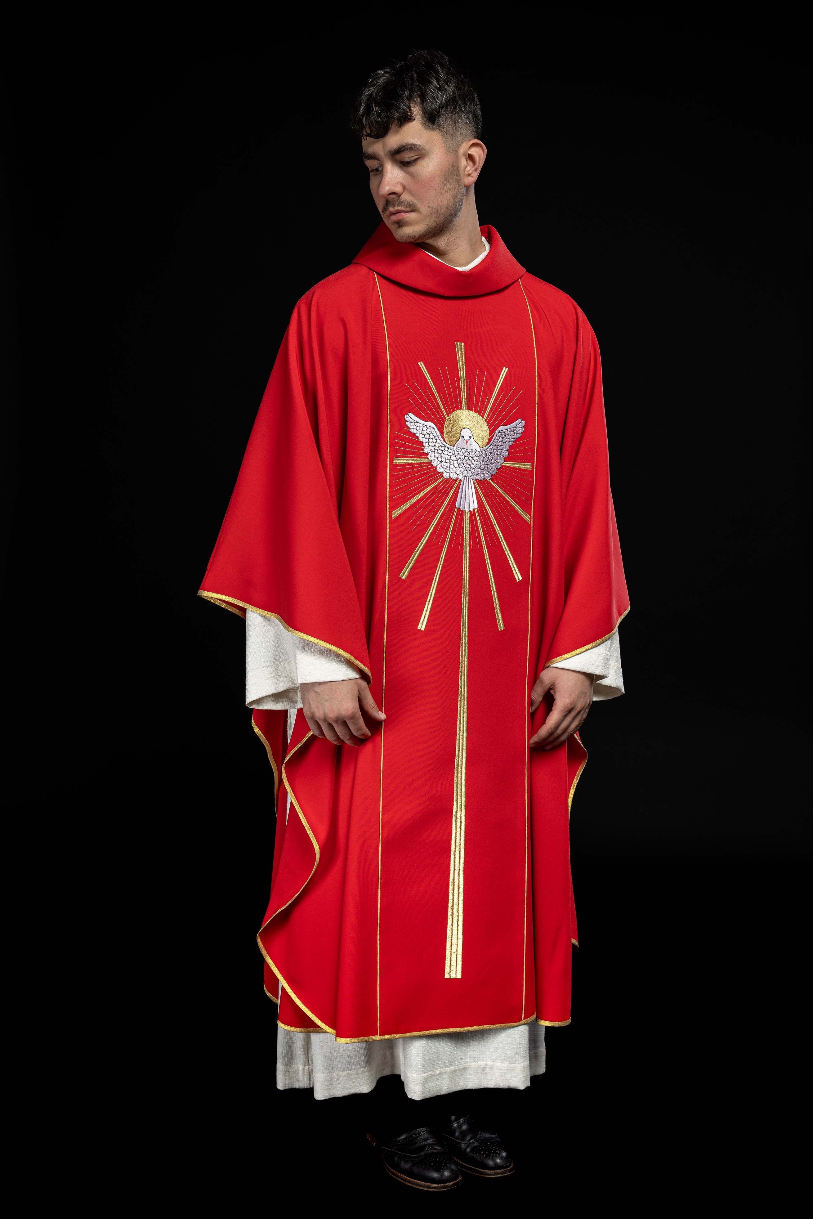 Embroidered chasuble with the Holy Spirit in red