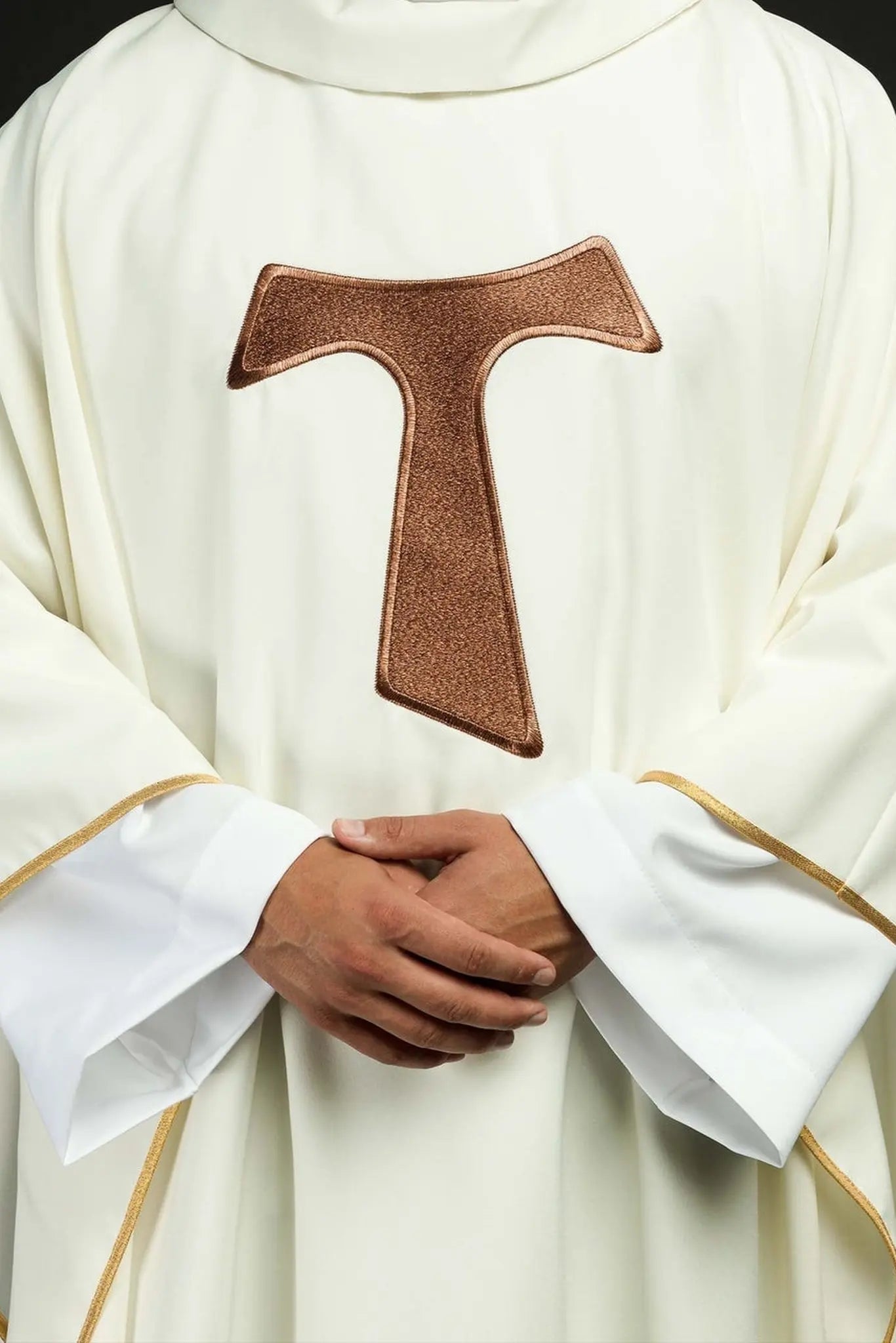 Liturgical chasuble with Franciscan cross