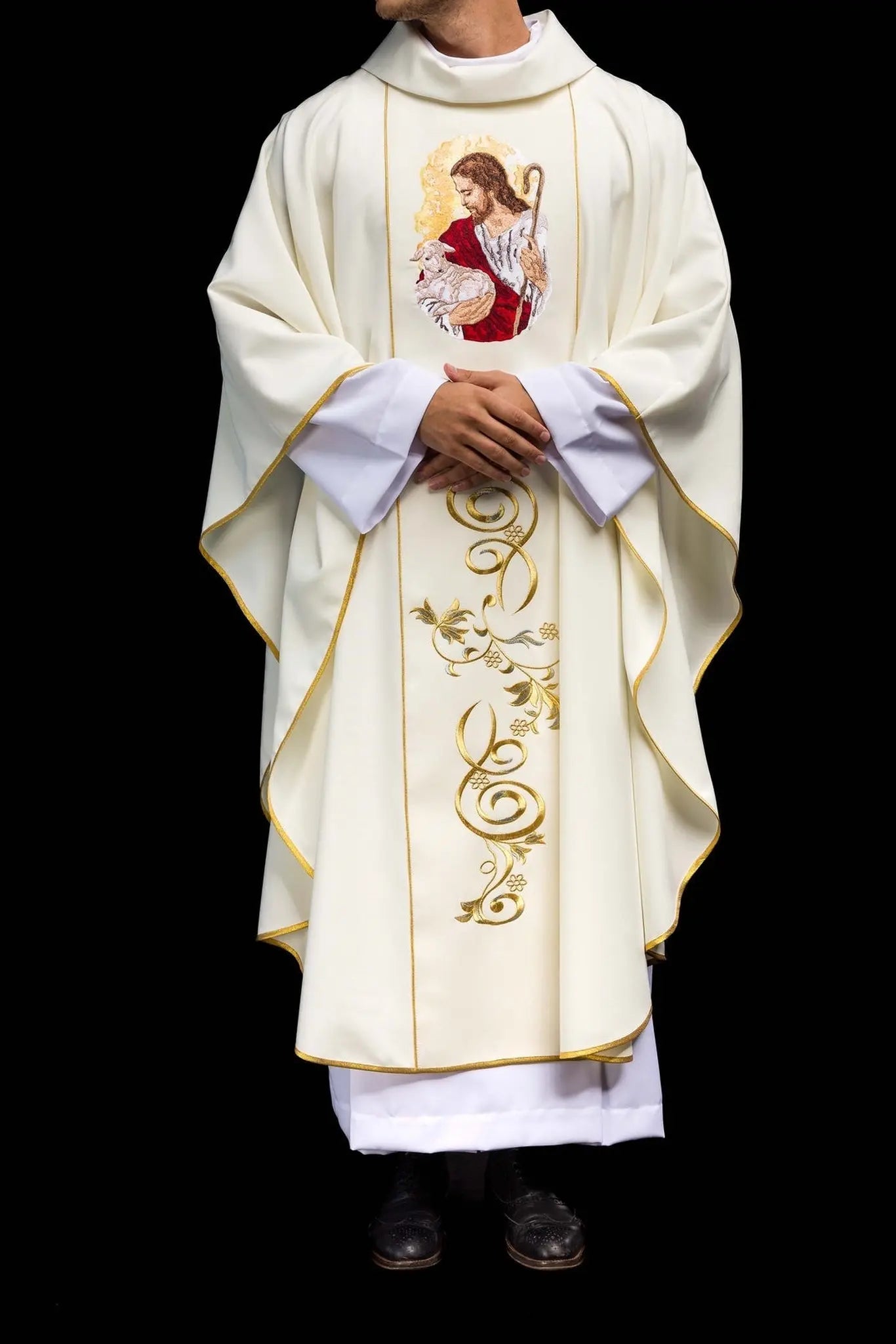 Ecru chasuble with the image of Jesus the Good Shepherd