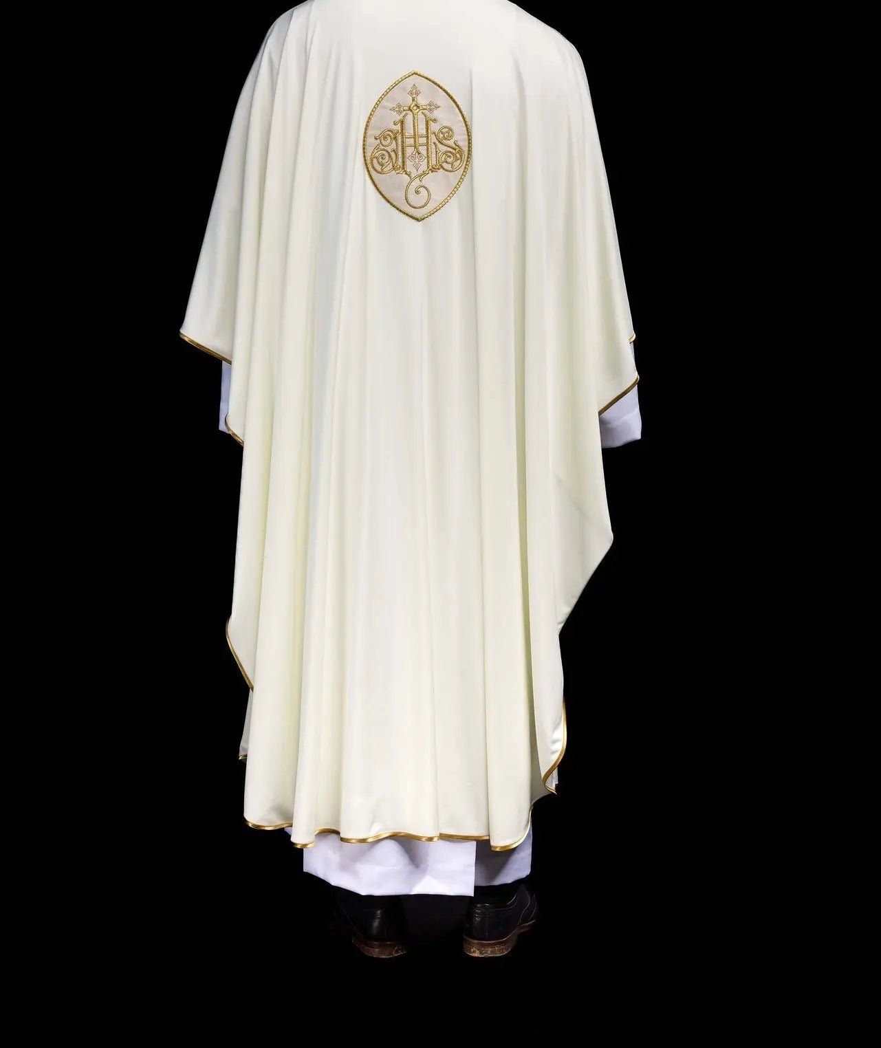 Chasuble embroidered with IHS lightweight SACROLITE knitted fabric