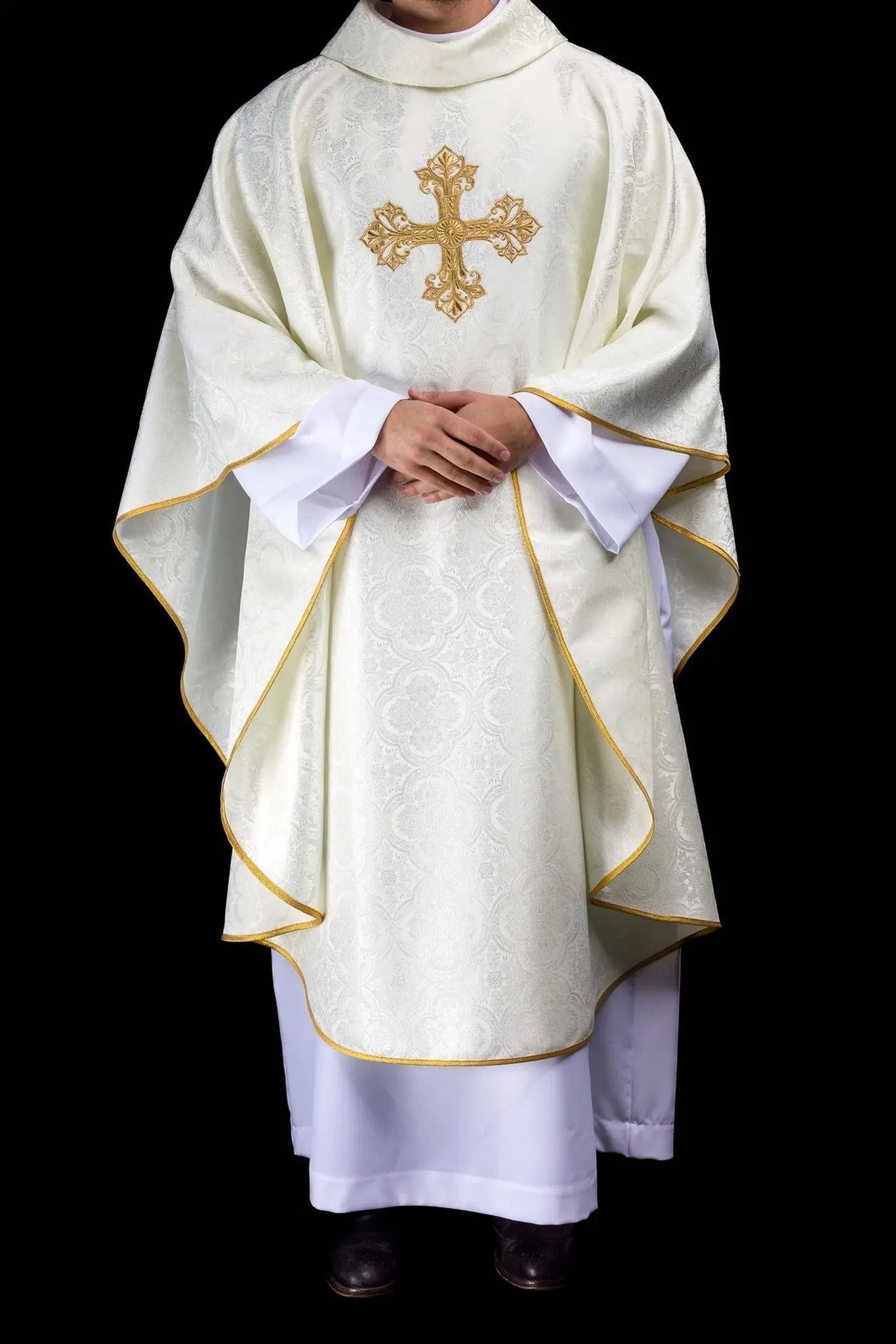 Ecru chasuble with cross jacquard fabric