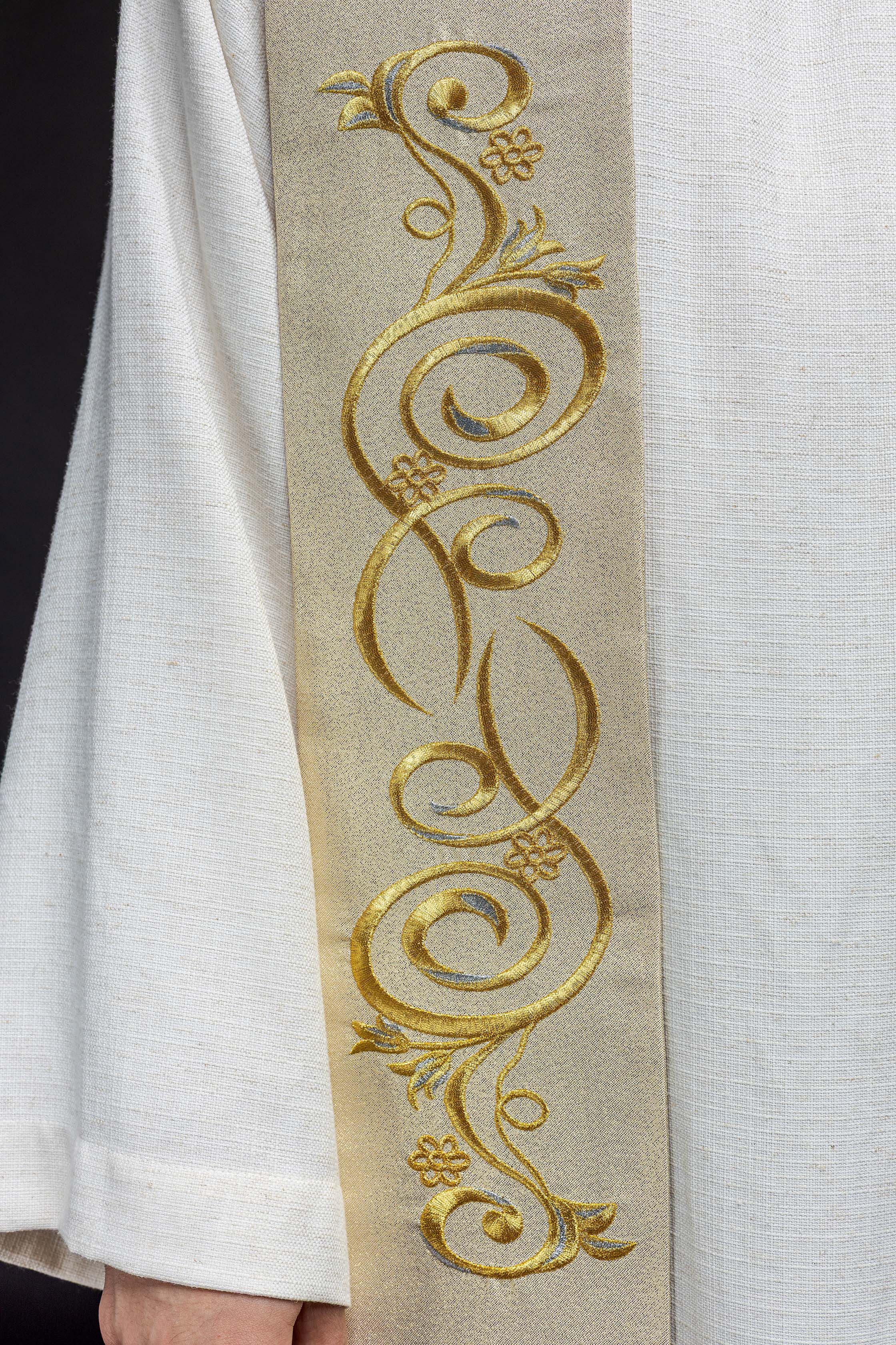 IHS embroidered stole in gold