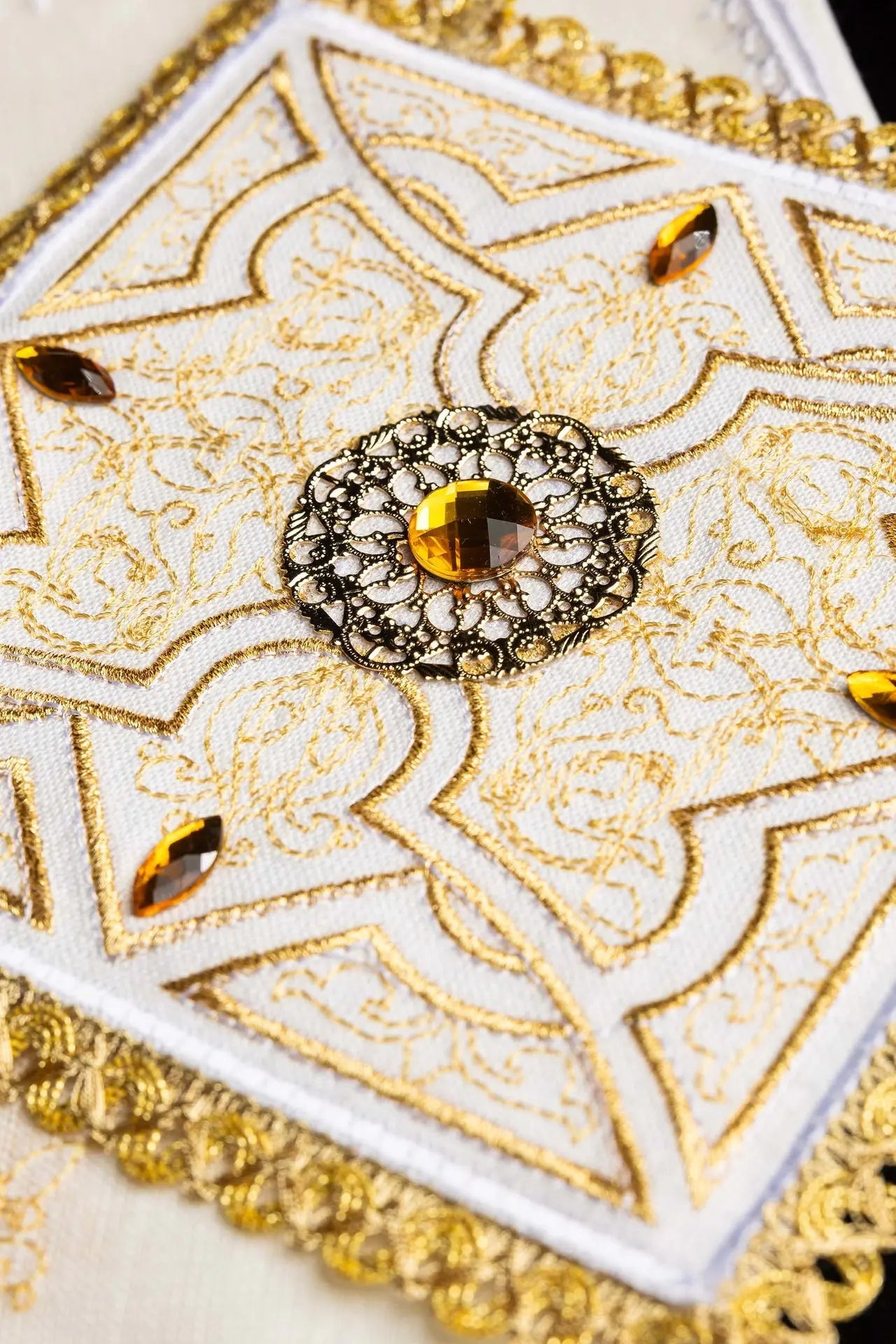 Richly decorated embroidered chalice linen
