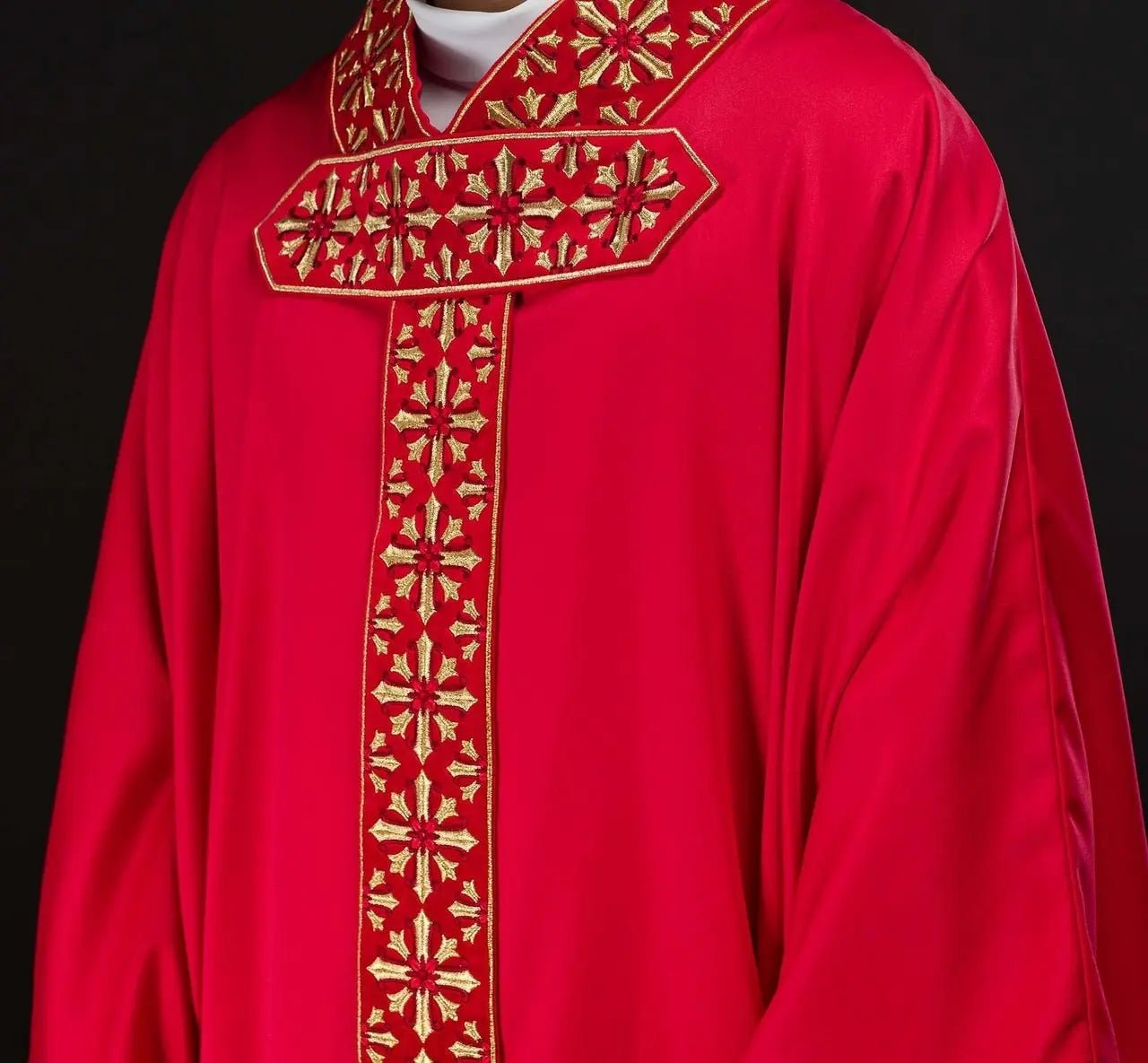 Chasuble with brilliant red embroidery
