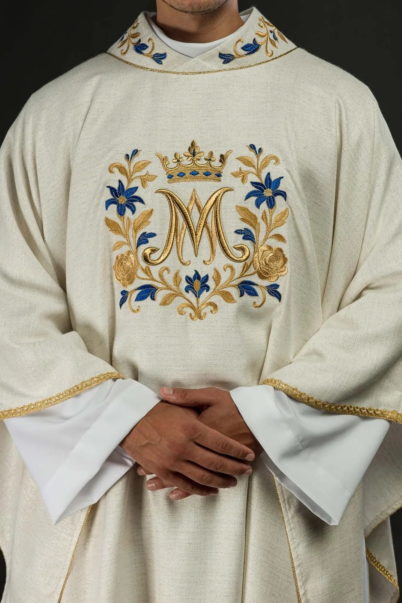 Embroidered Chasuble with Marian Motif – Ecru