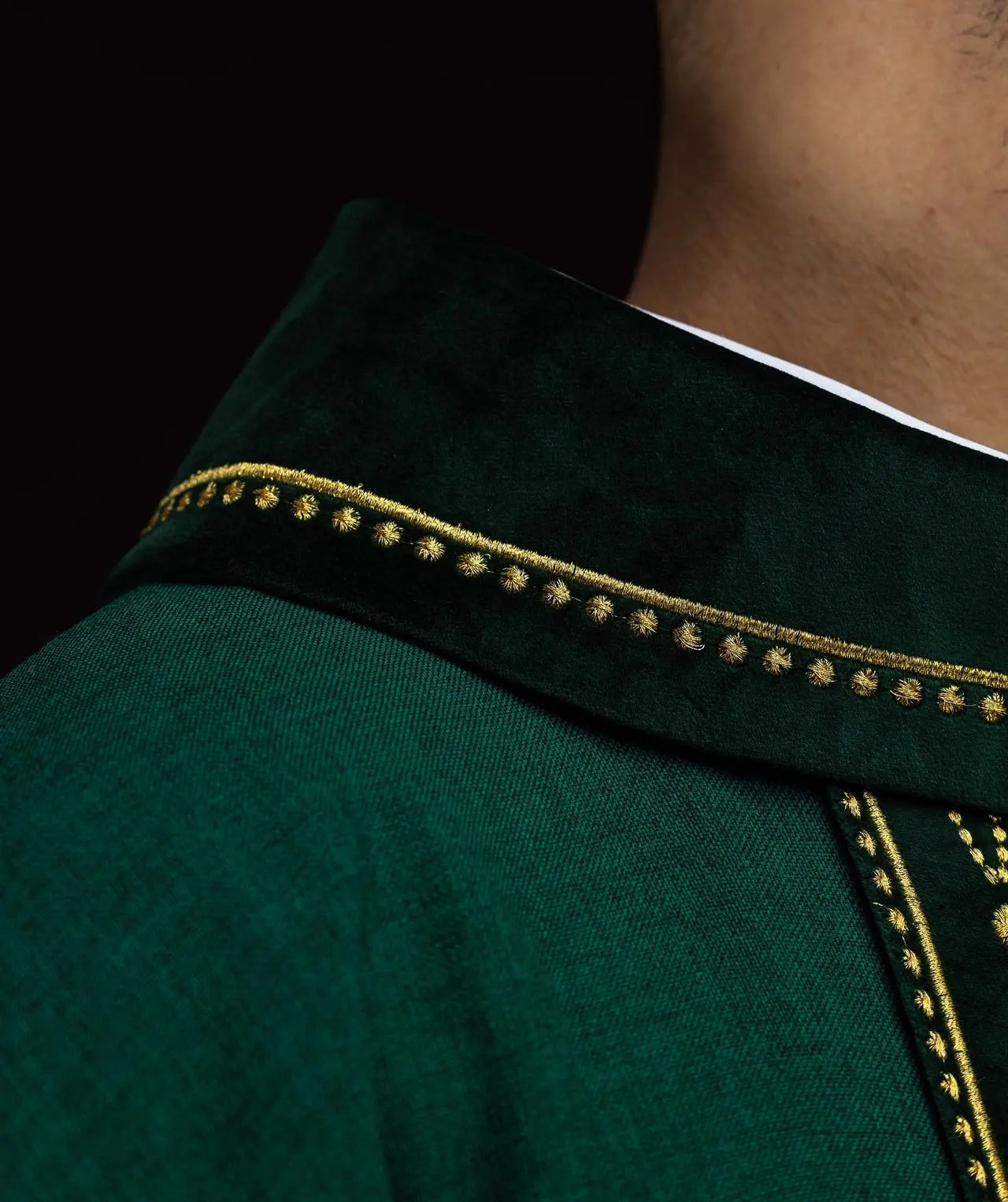 Liturgical chasuble with richly decorated belt in crosses in green