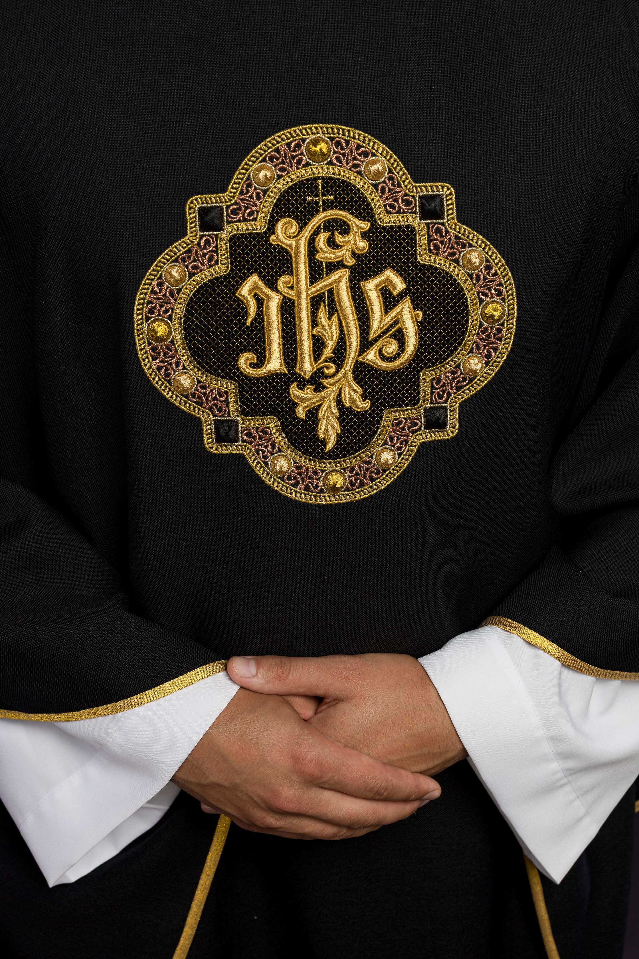 Chasuble with Richly Embroidered Band and Trim Featuring IHS, with Black Collar