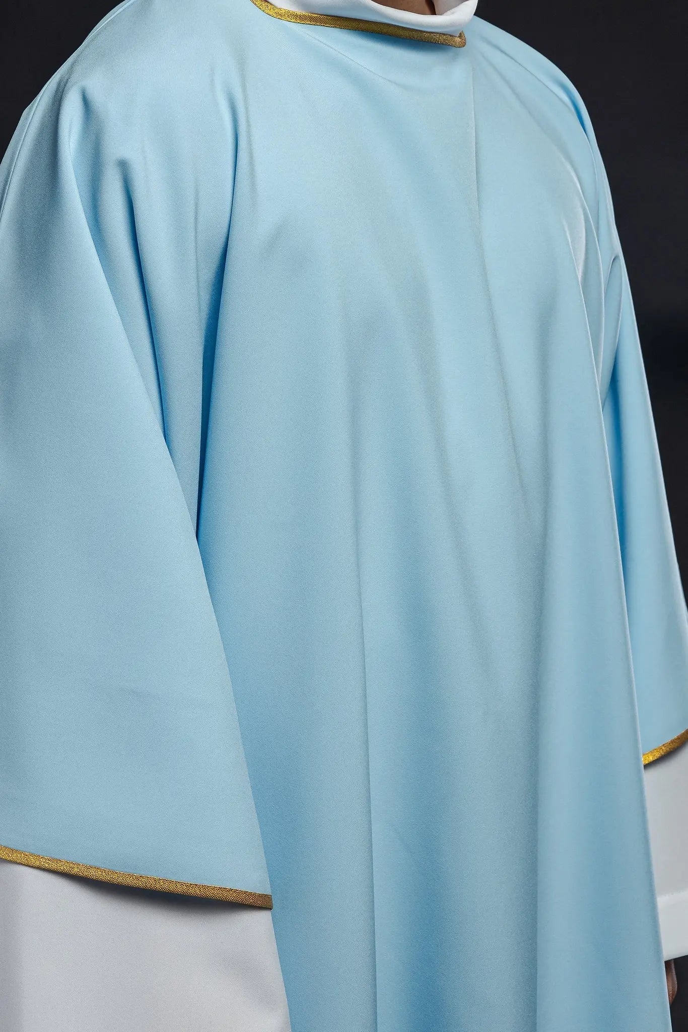 Smooth dalmatics with gold trim blue
