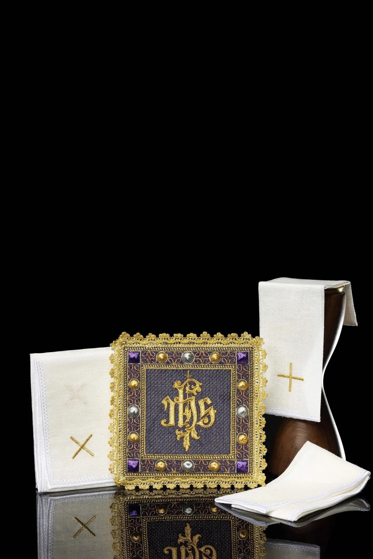 Velvet Chalice Set in Purple with Embroidered IHS Symbol