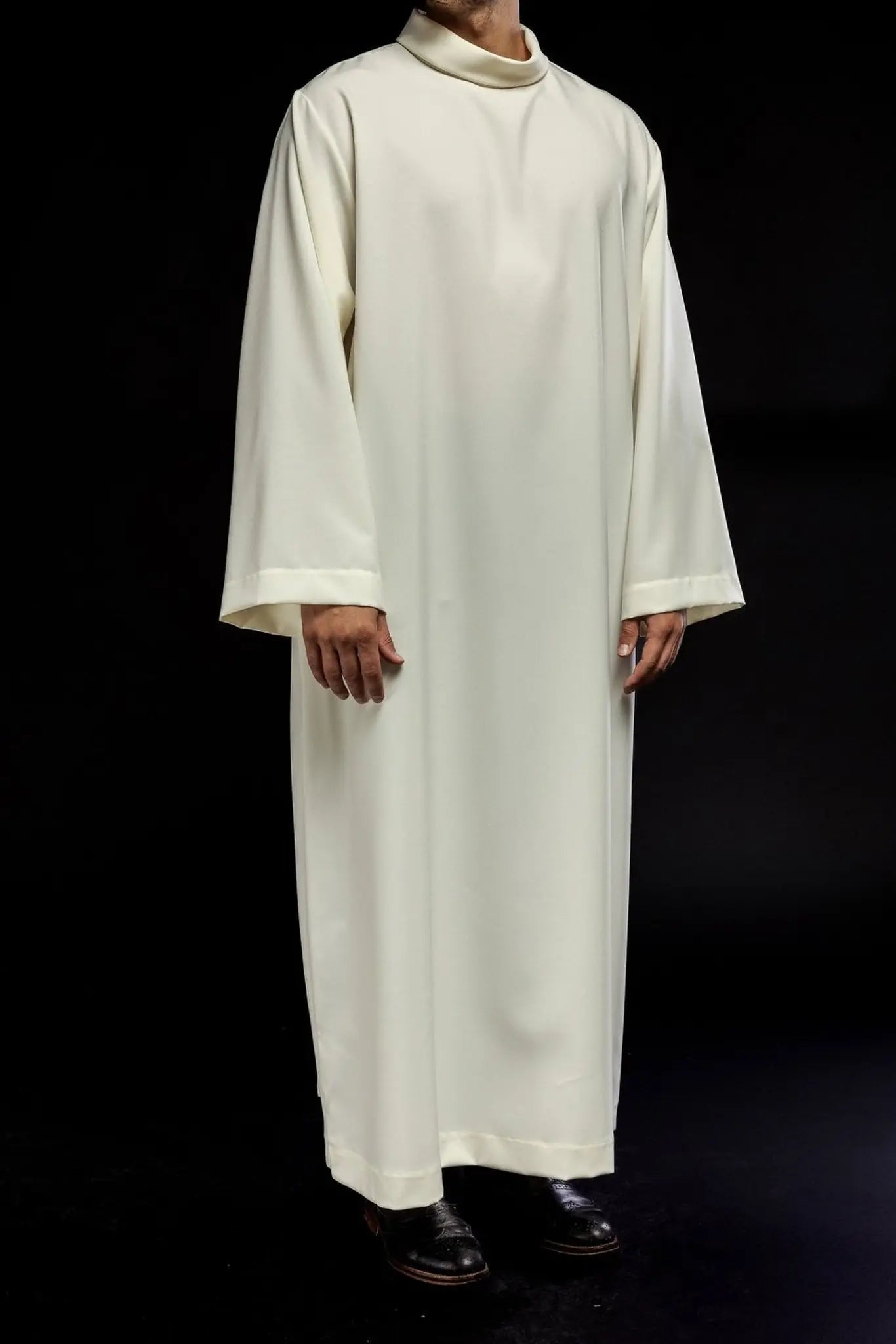 Priest's robe plain ecru