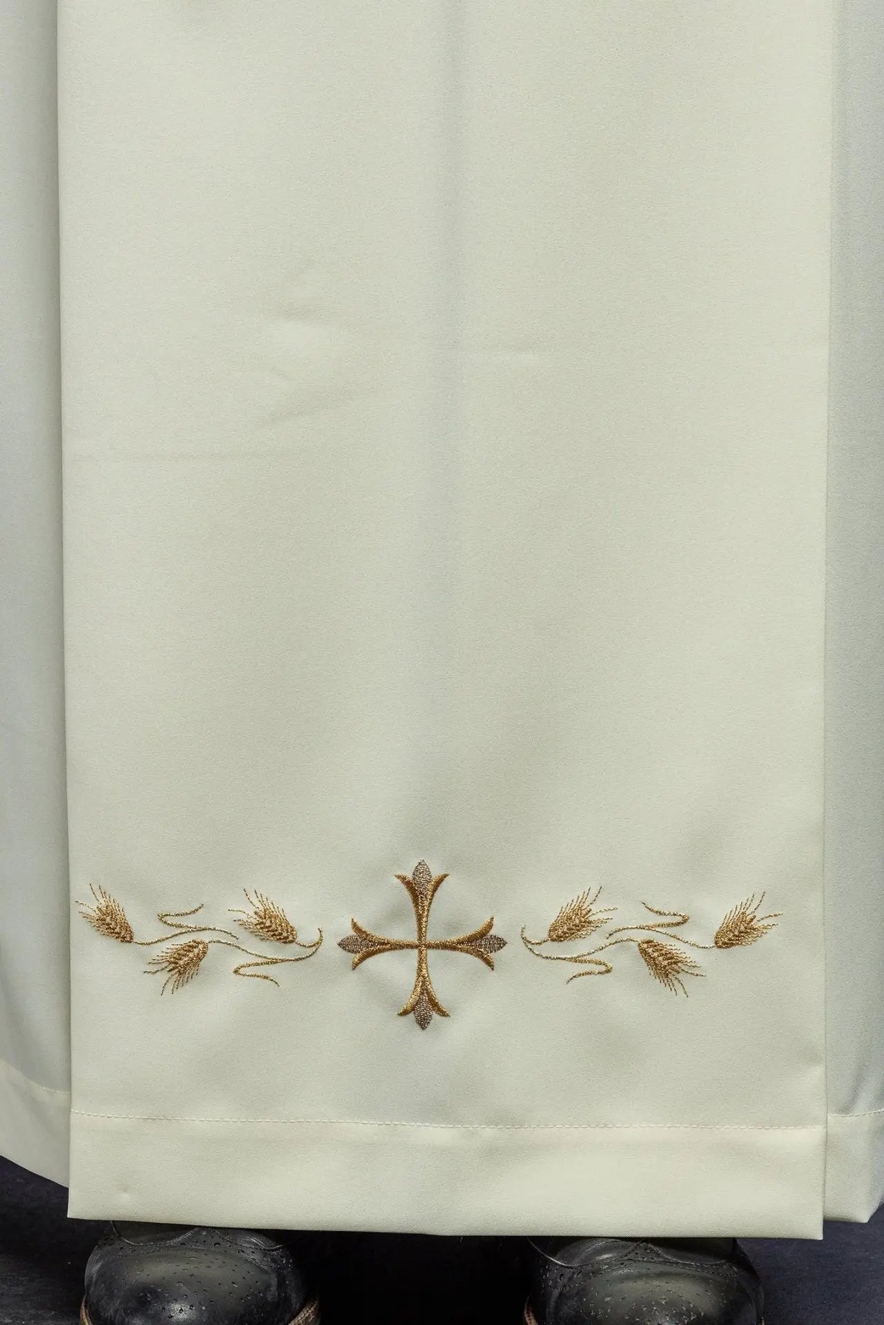 Elegant Ecru Priest's Alb with Monastic Collar and Gold Cross Embroidery