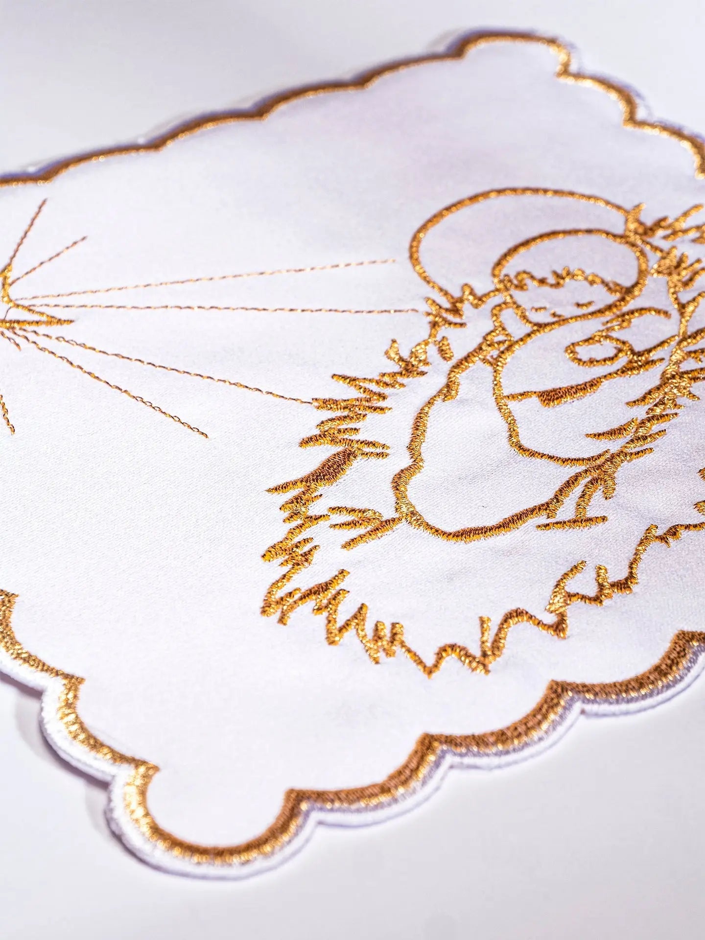 Embroidered chalice linen for Christmas