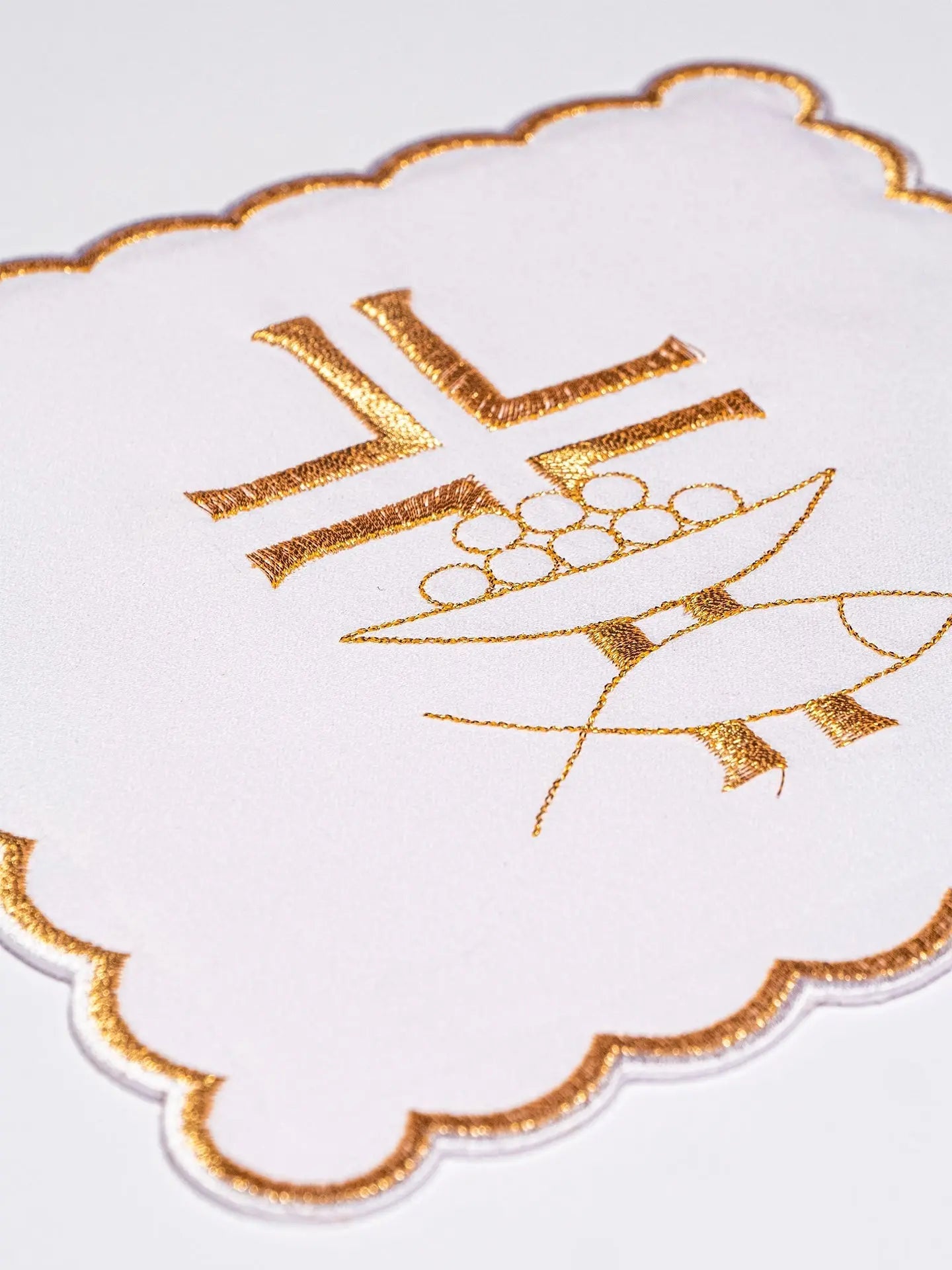 Embroidered Chalice Linen Set: Gold Eucharistic Cross