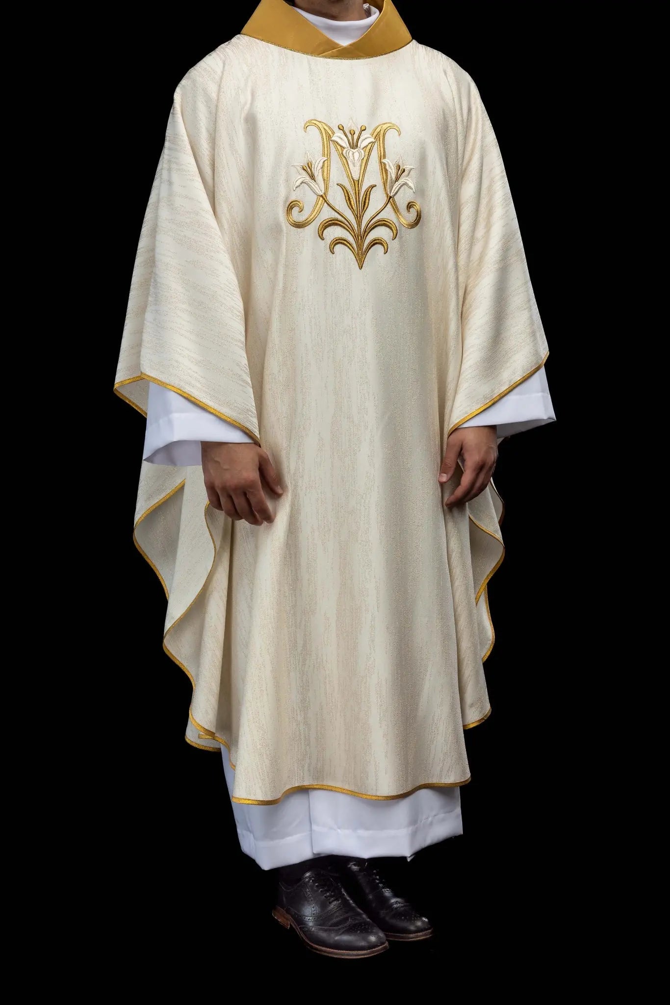 Ecru Chasuble with Marian Lily Embroidery - HAFTINA ATELIER