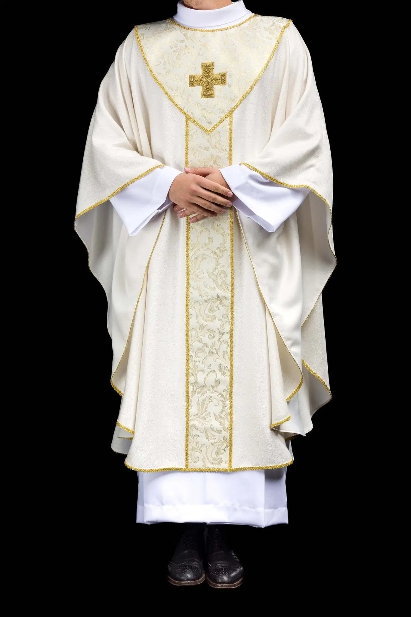 Ecru chasuble with gold cross and jacquard fabric decoration