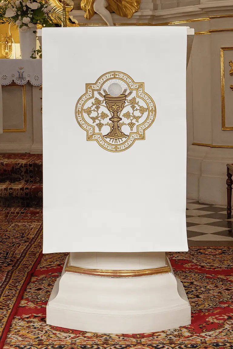 Embroidered Host chalice lectionary napkin