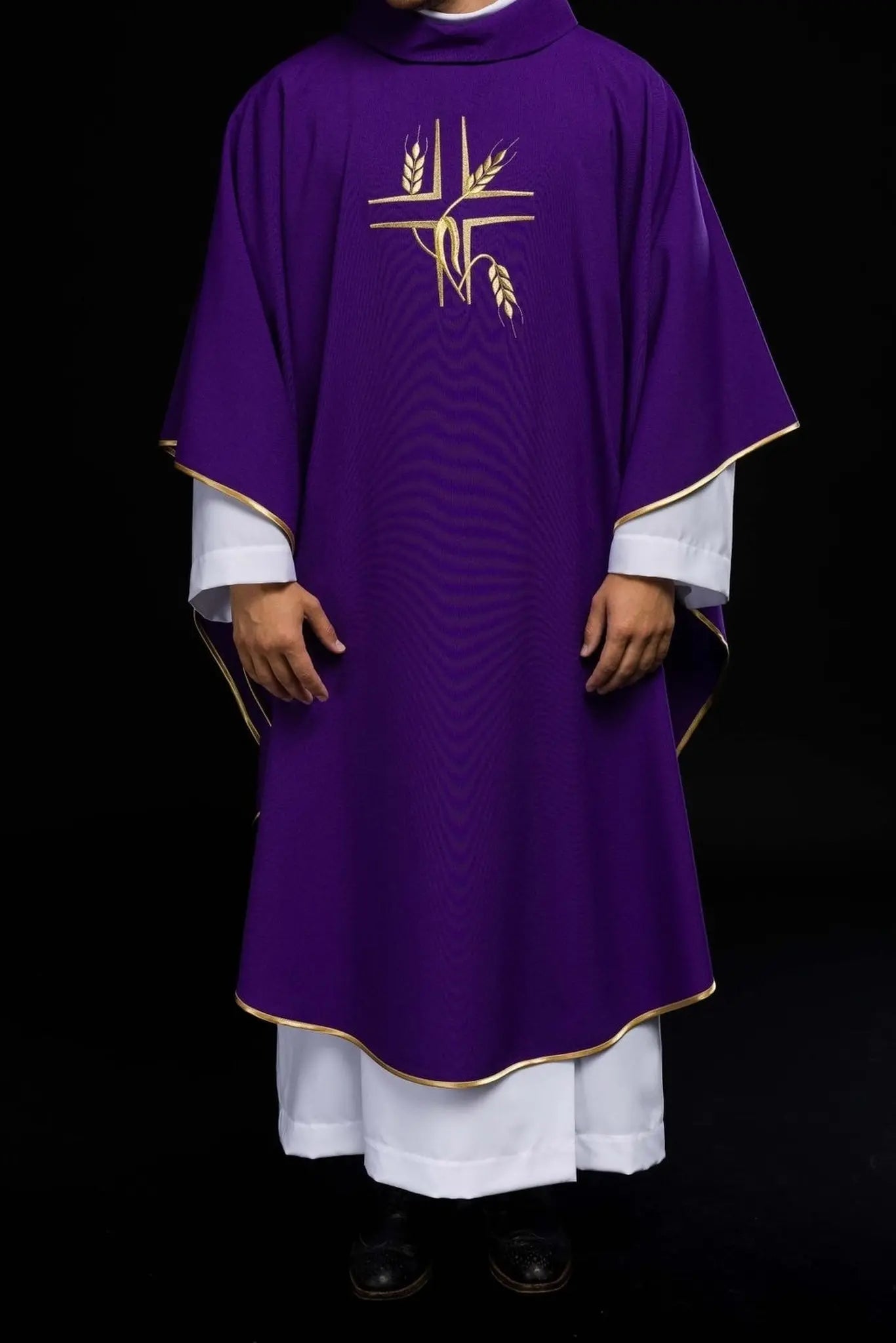 Purple chasuble with embroidery of the Cross and Spikes