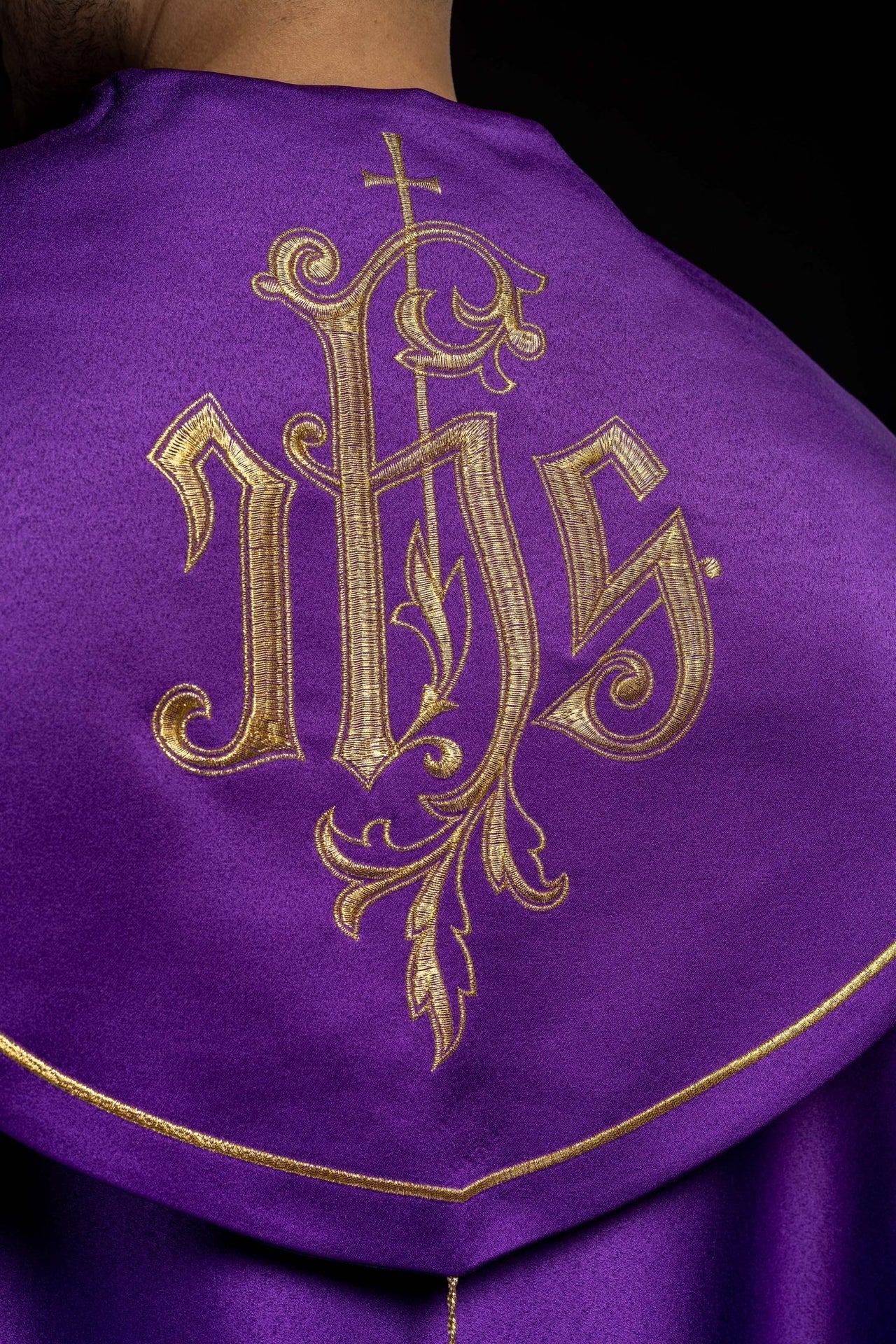 Kapa eucharystyczna monogram IHS Fioletowa