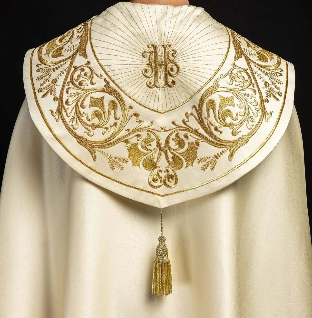Embroidered liturgical chapel IHS ecru