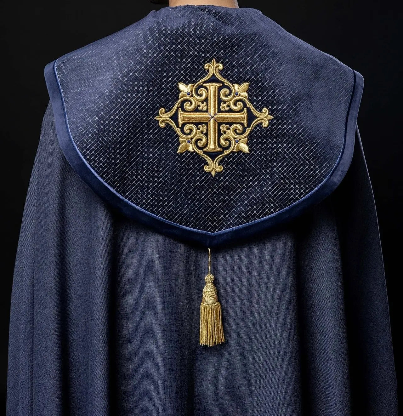 Liturgical cape with velvet purple belt and embroidery of crosses