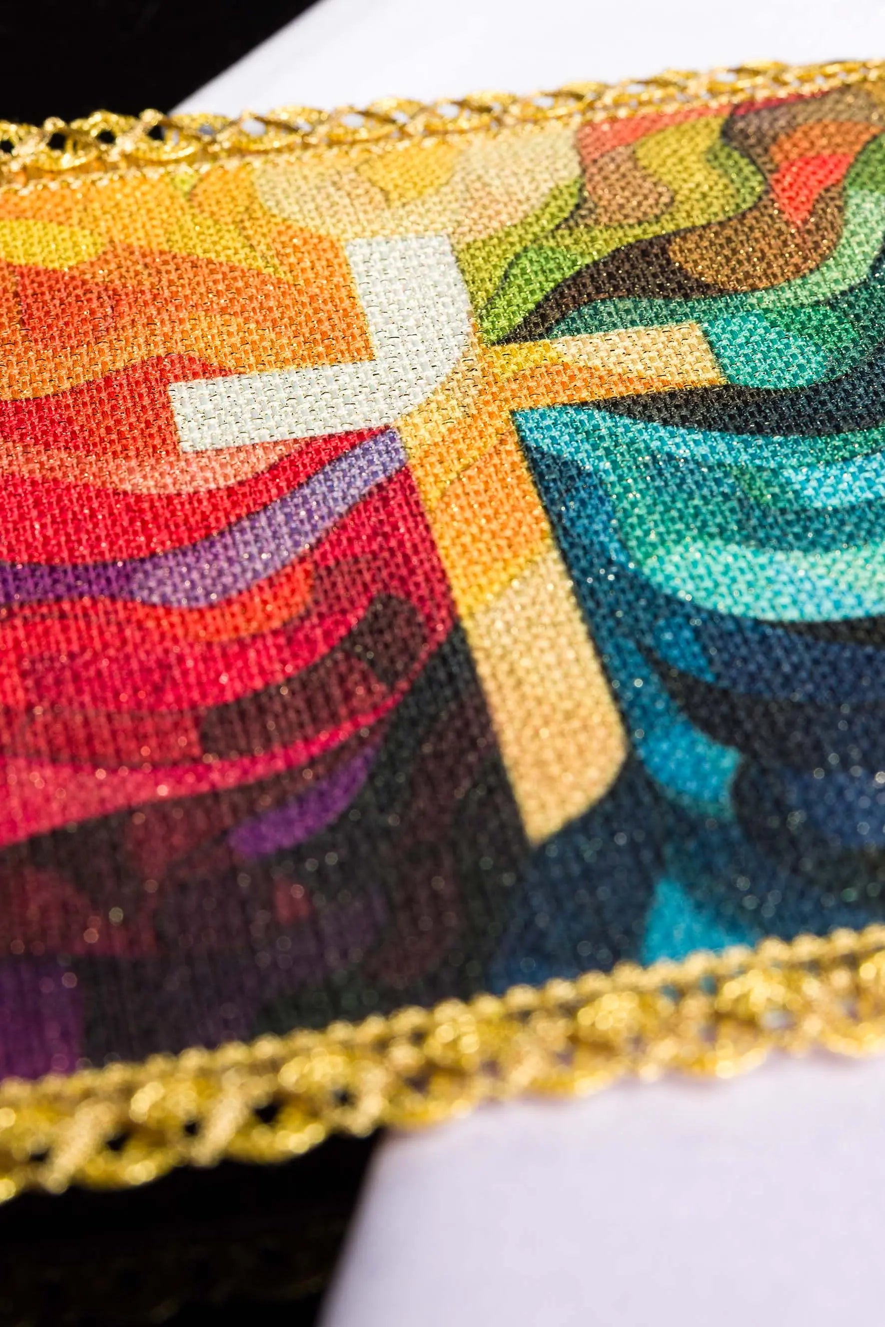 Chalice Linen Set with Multicolour Cross Pall - HAFTINA ATELIER