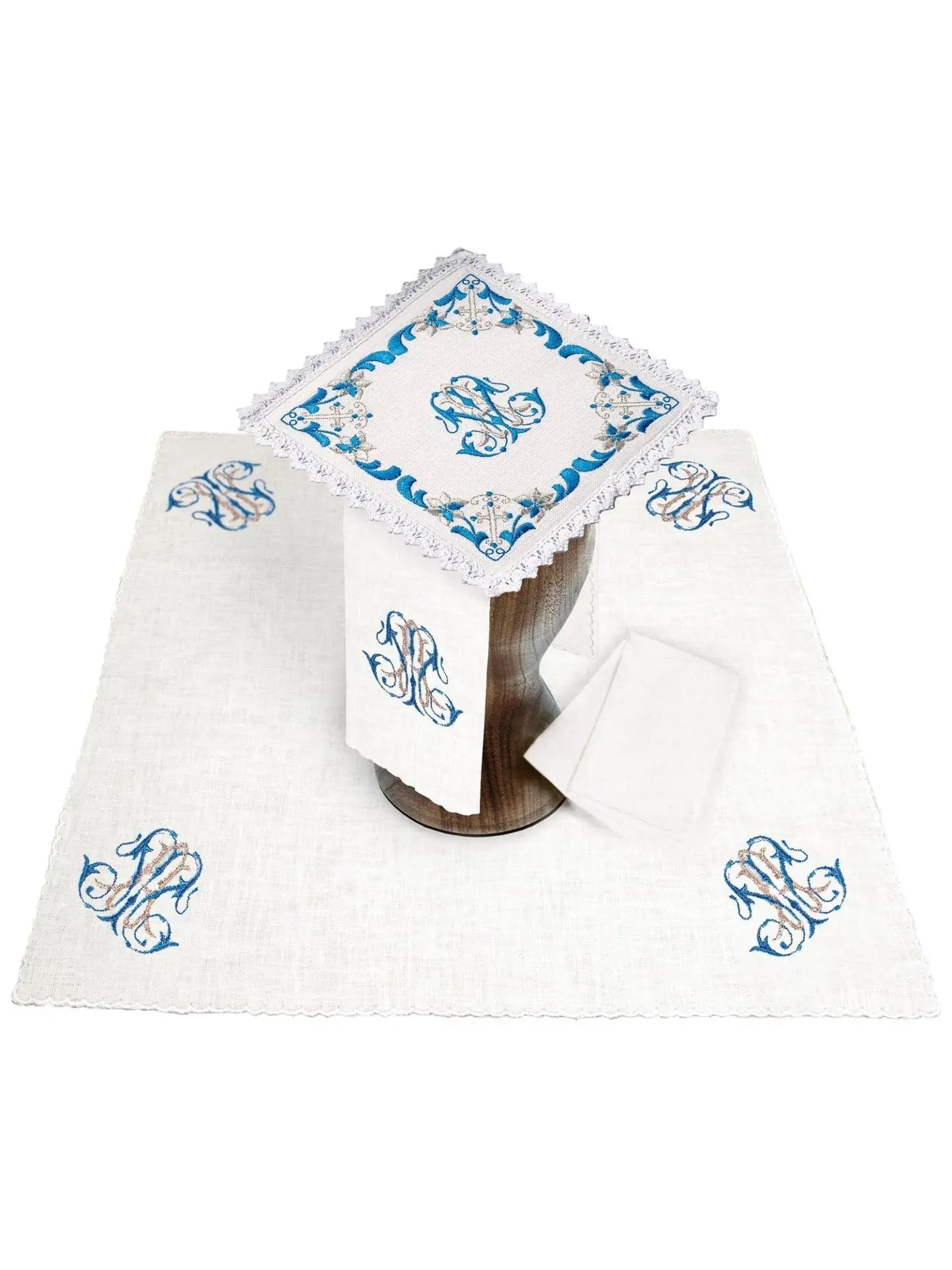 Linen chalice linen with blue Marian embroidery