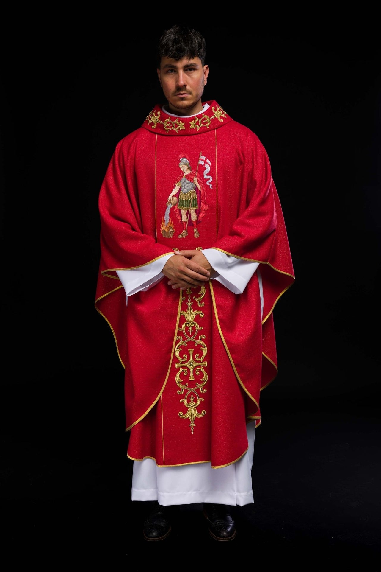 Ornat bogato haftowany z wizerunkiem Świętego Floriana