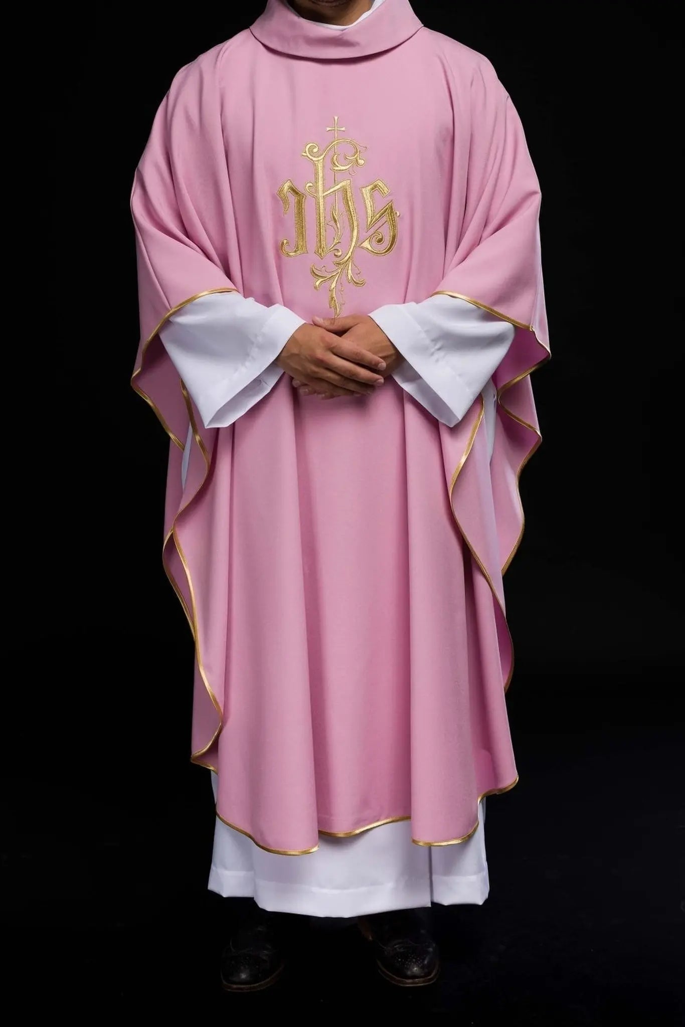 IHS embroidered chasuble in pink