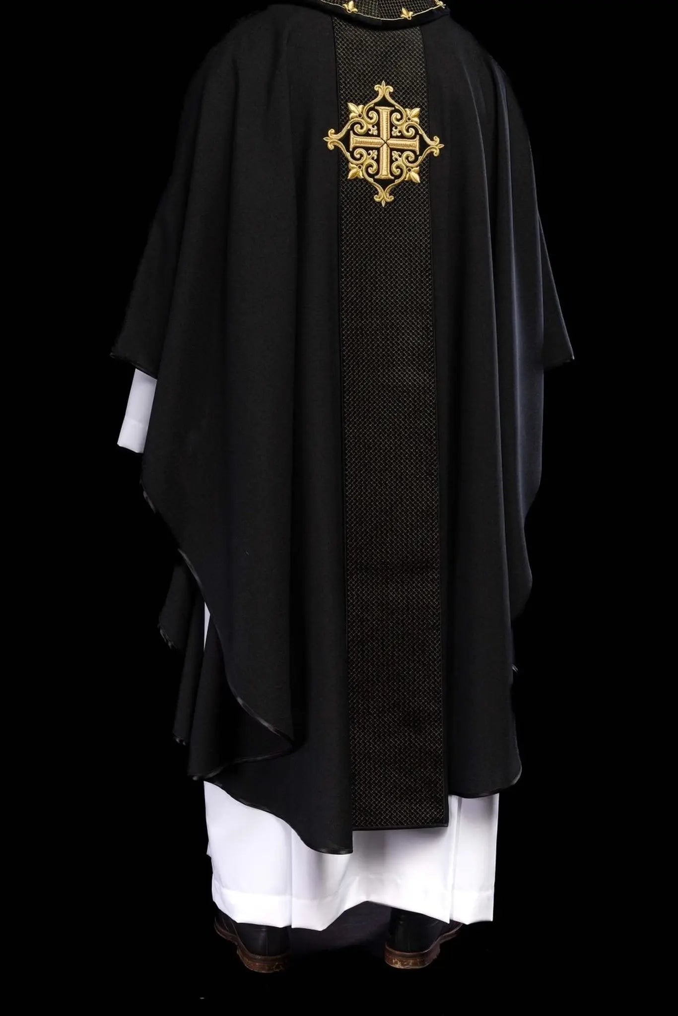 Chasuble embroidered on velvet with the symbol of the Black Cross