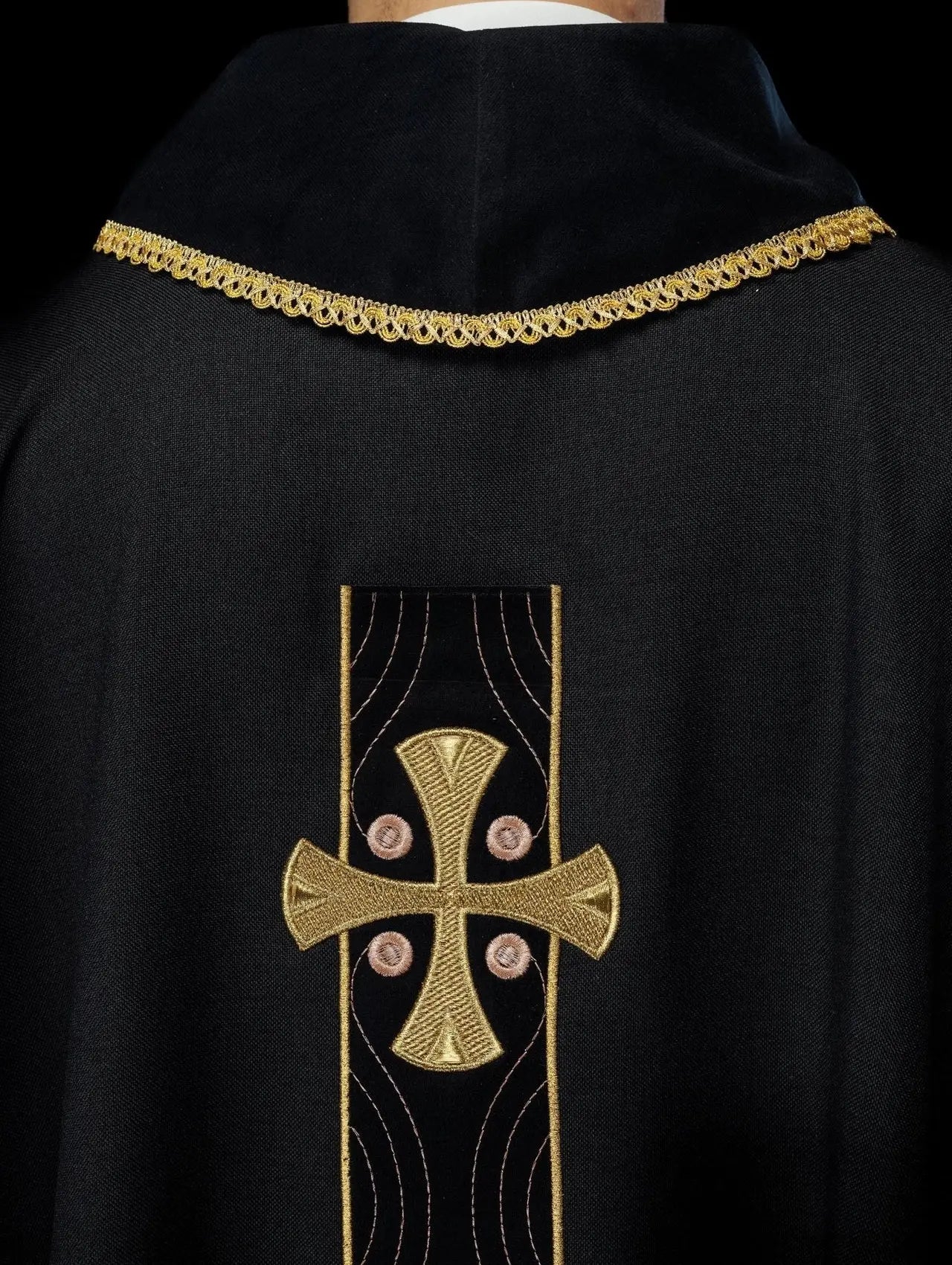 Chasuble with embroidered gold crosses and collar piping in black