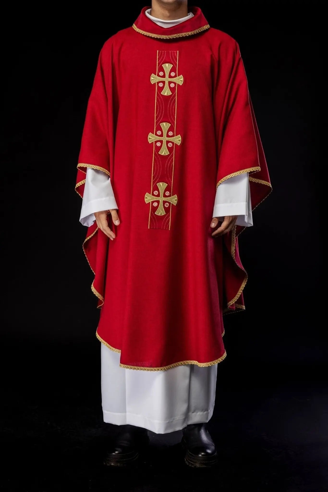 Chasuble with embroidered gold crosses and collar piping in red