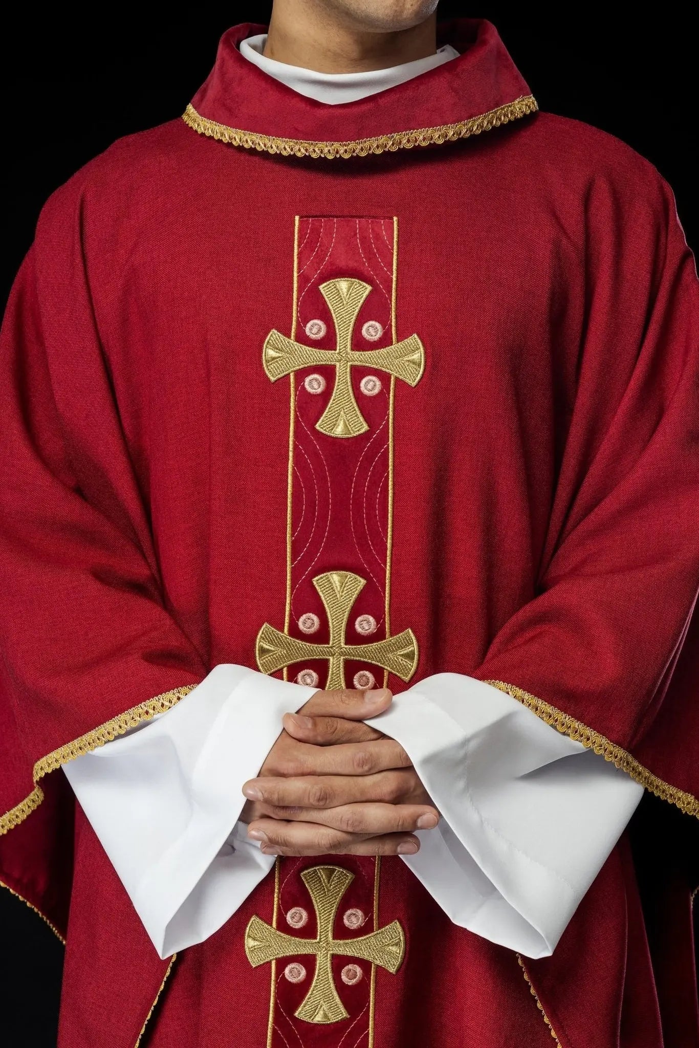Chasuble with embroidered gold crosses and collar piping in red