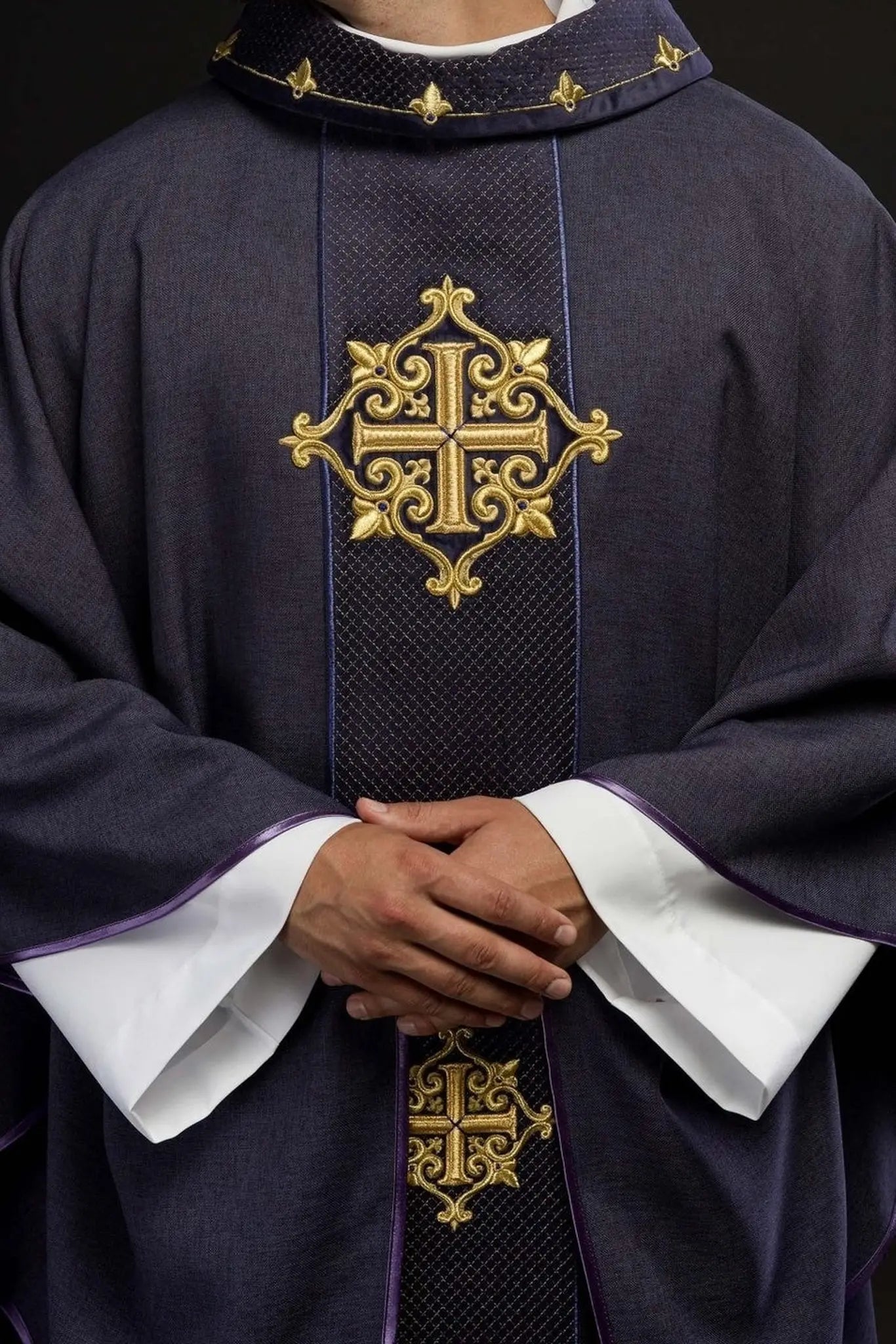 Chasuble with velvet purple belt and embroidery of crosses