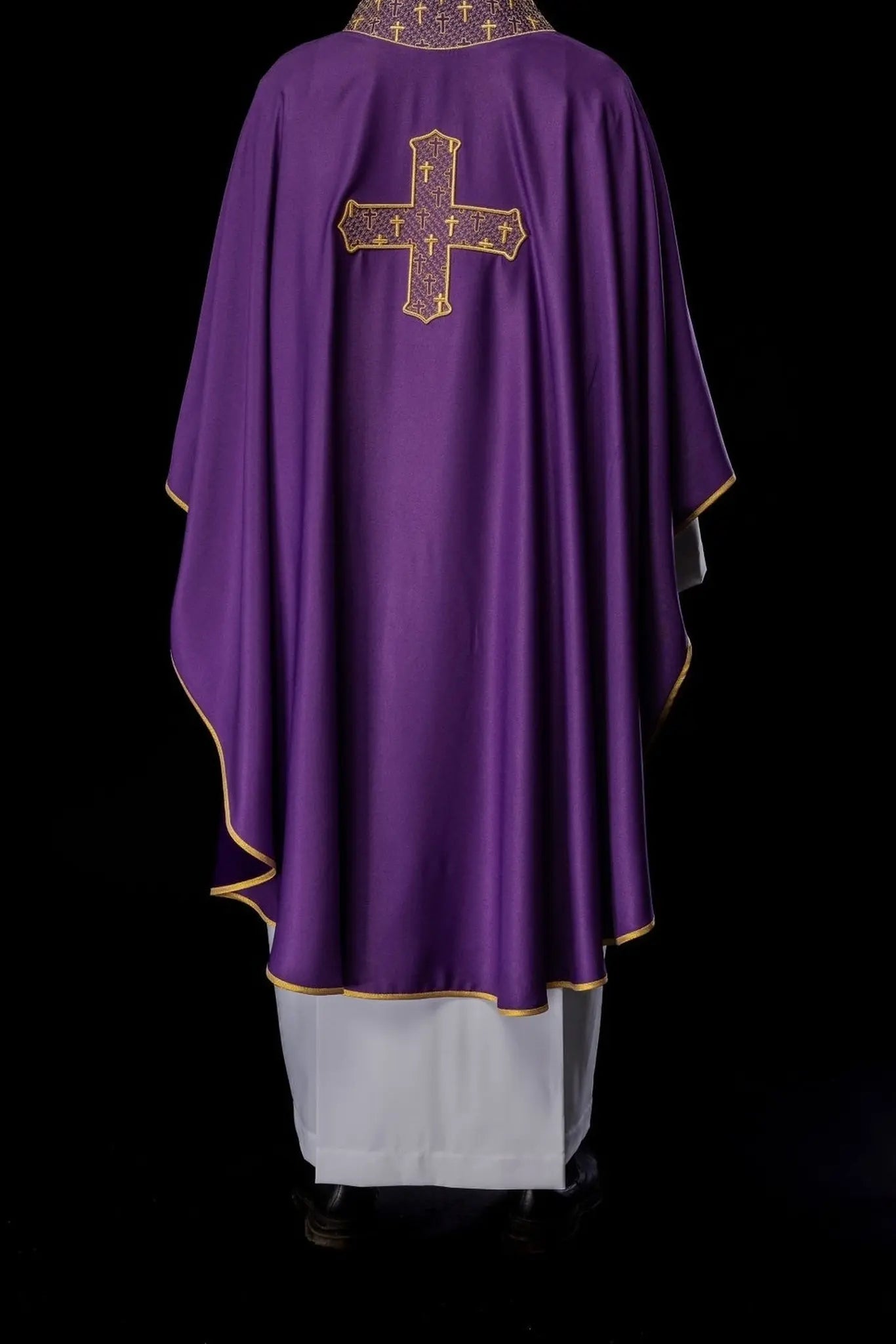 Chasuble with richly embroidered cross and collar in purple