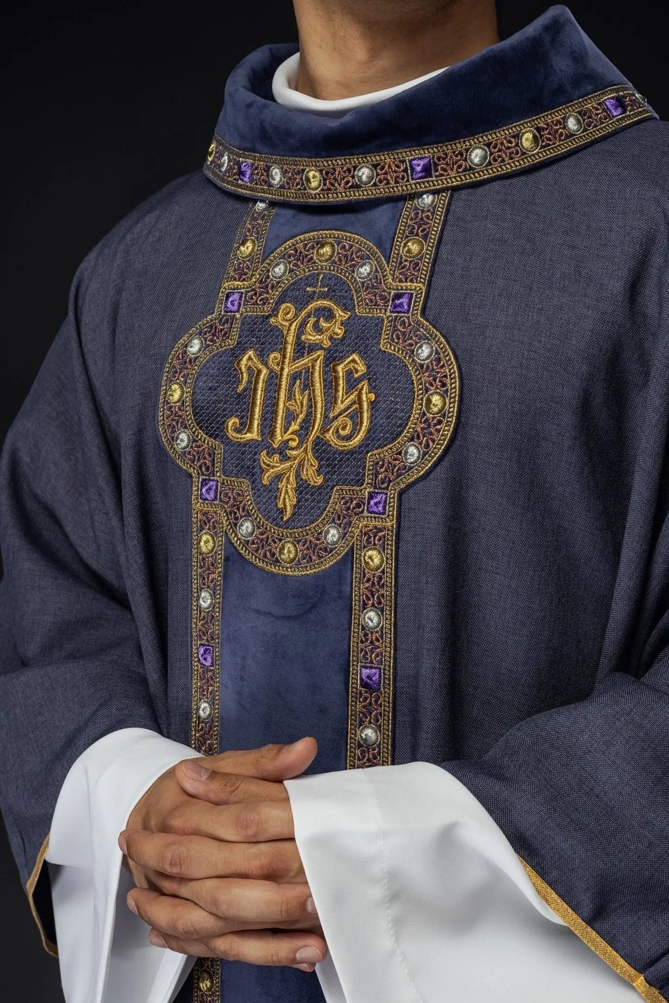 Chasuble with richly embroidered belt and piping around the IHS embroidery and collar in purple