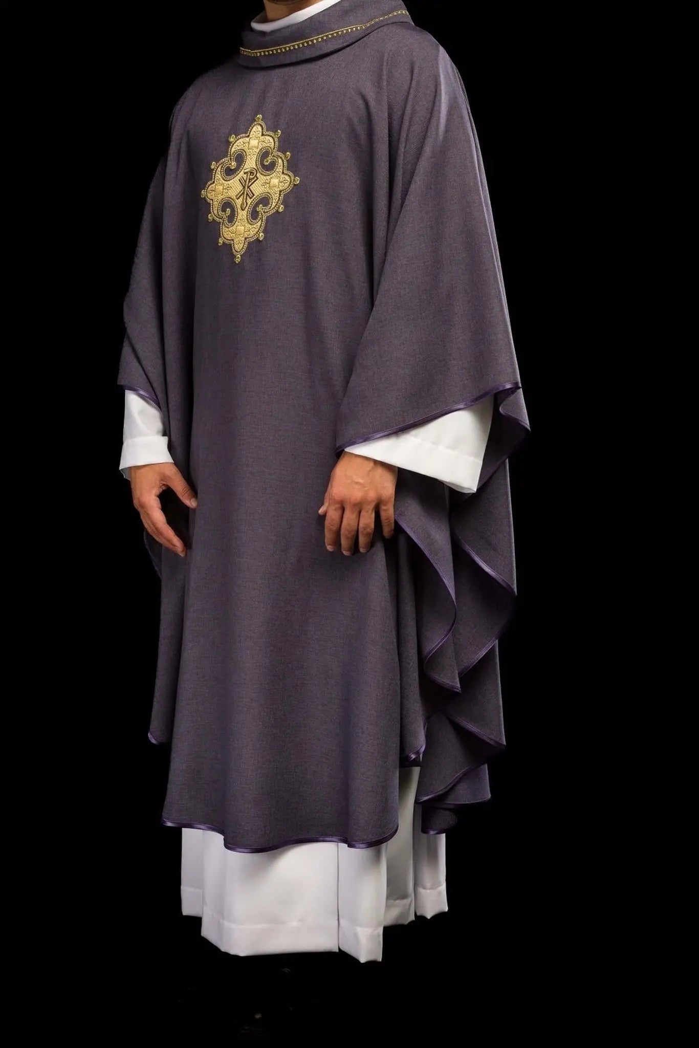 Chasuble with embroidered cross and gold trim on the collar in purple