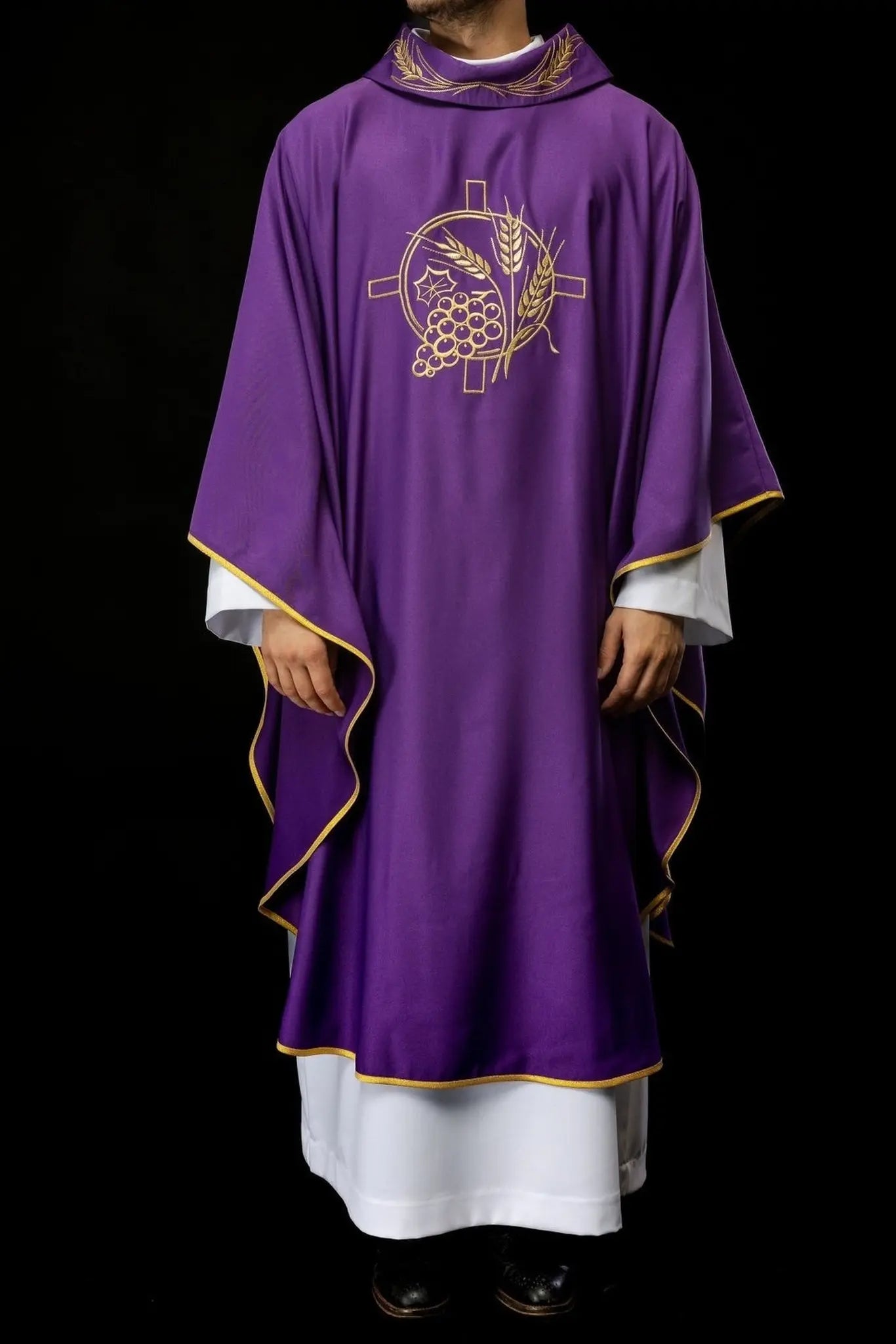 Chasuble with embroidered cross and ear motifs in purple