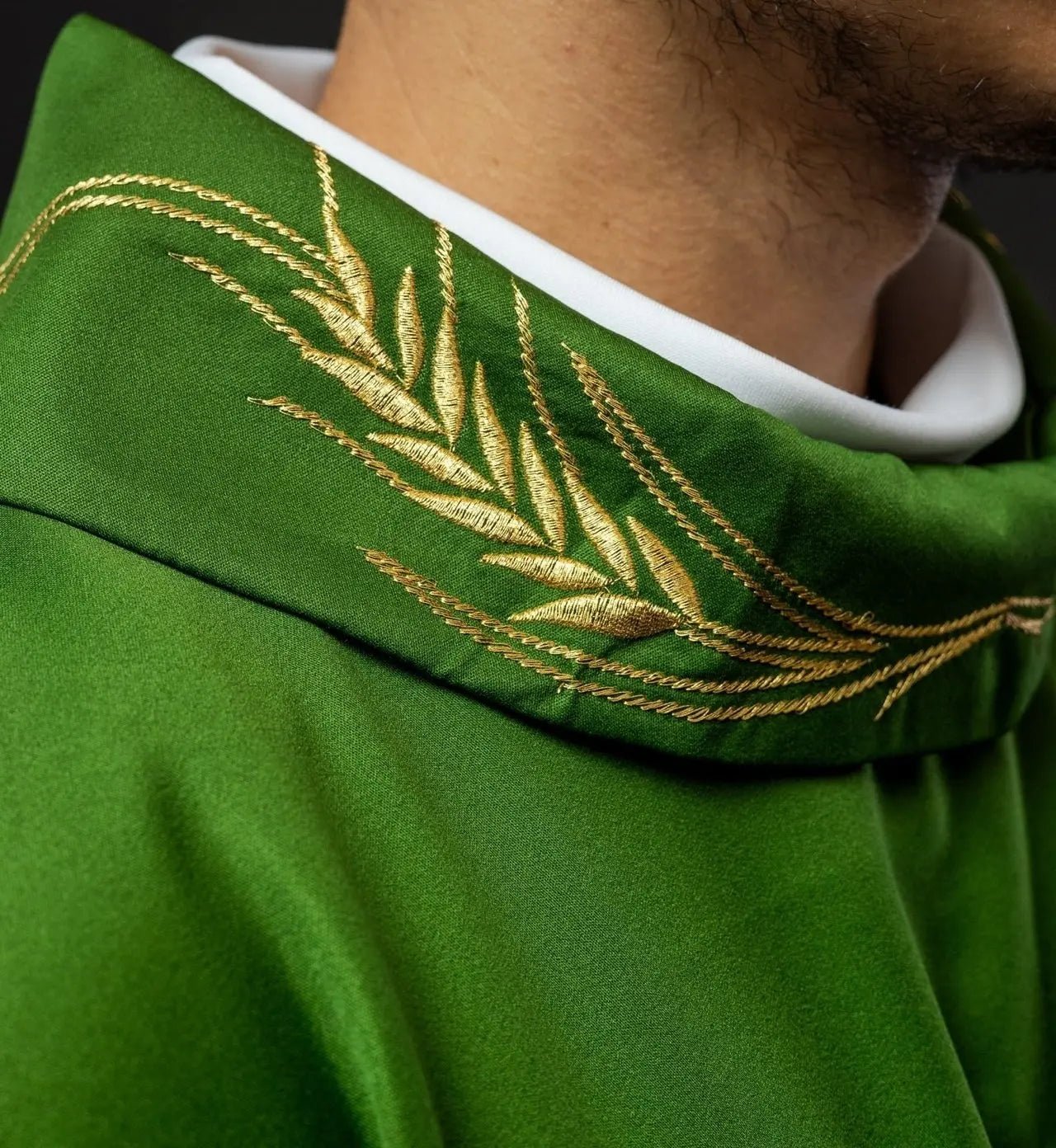 Chasuble with embroidered cross and ear motifs in green