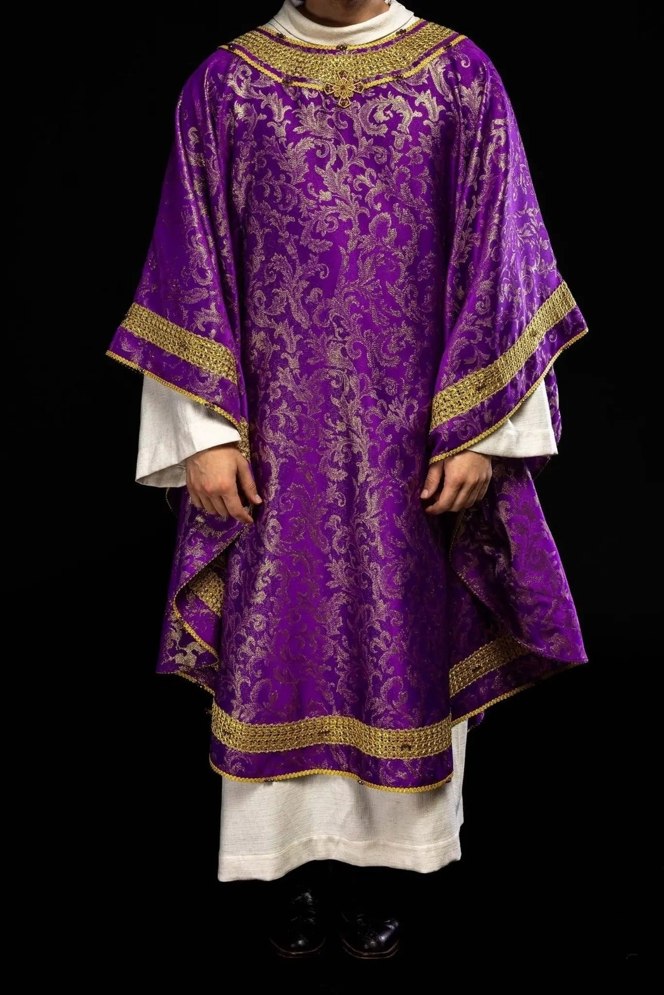 Handcrafted Violet Chasuble with Natural Stones – Handmade Collection 7010
