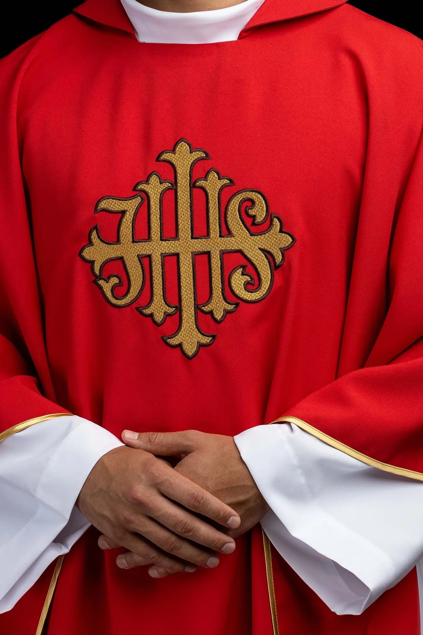 Red chasuble with IHS embroidery - HAFTINA ATELIER